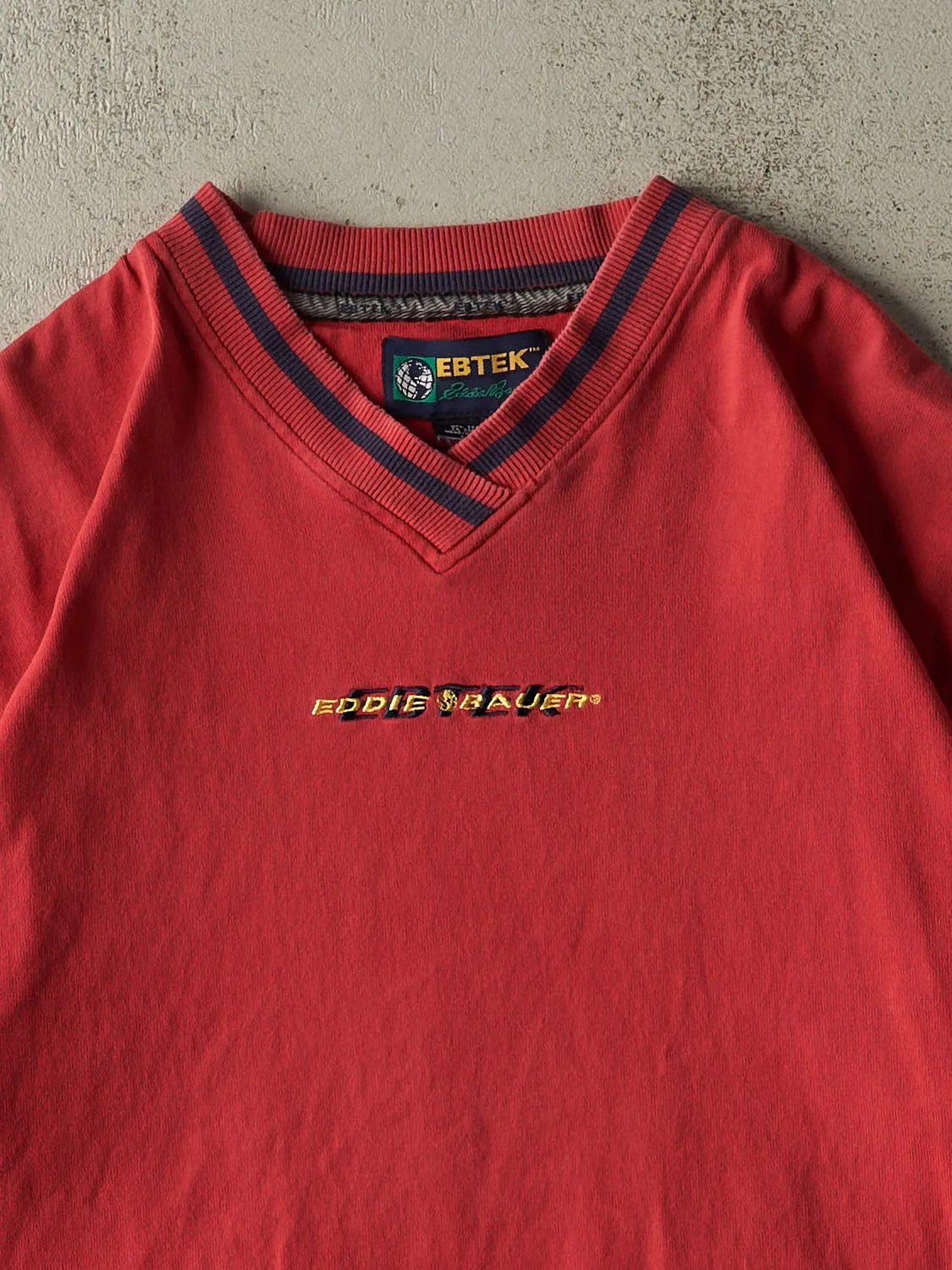 Vintage Y2K Red Eddie Bauer Embroidered Tee (XL) sold by Rebalance Vintage product image thumbnail 2