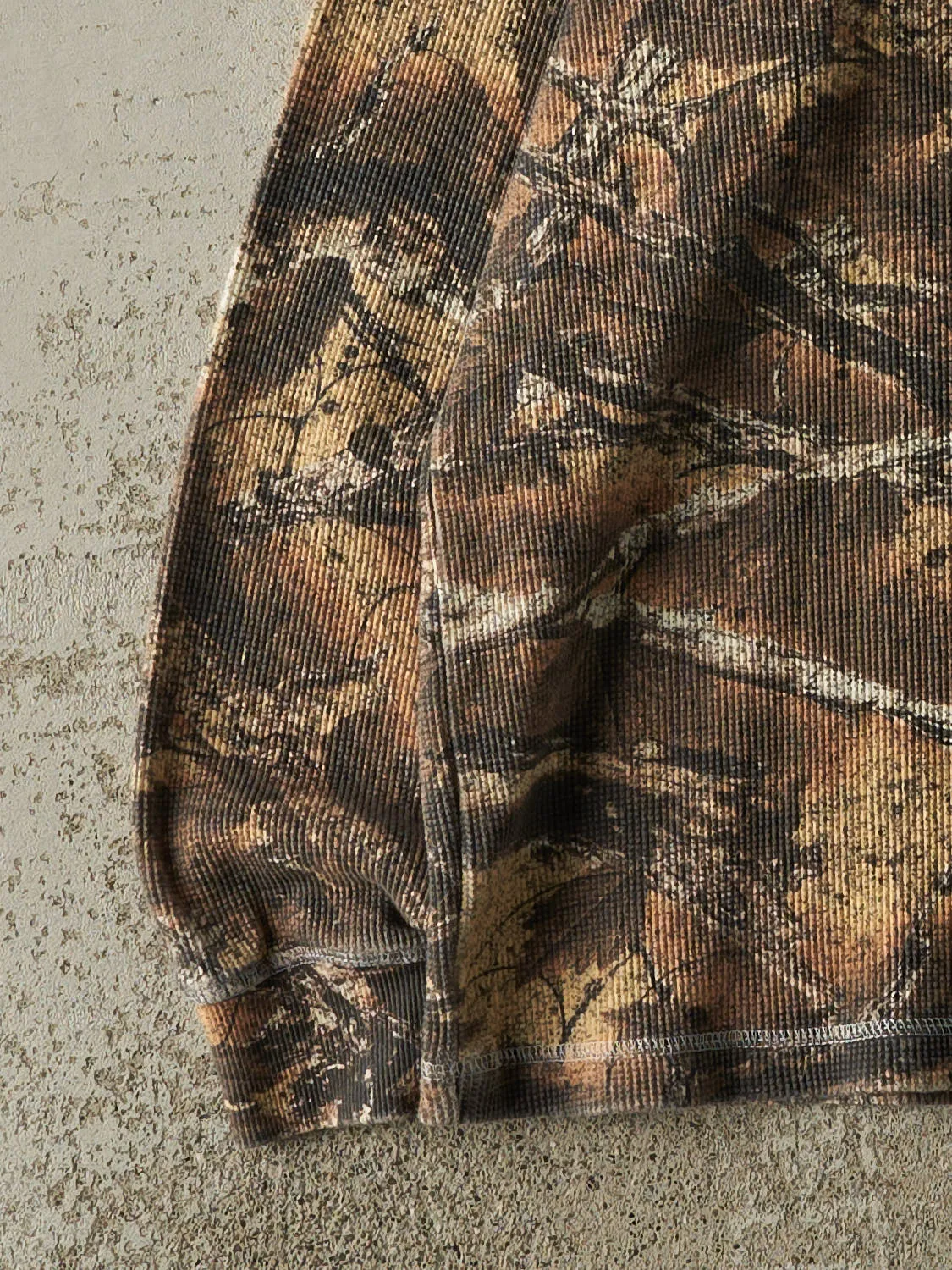 Vintage Y2K Camo Thermal Long Sleeve (L) sold by Rebalance Vintage product image thumbnail 3