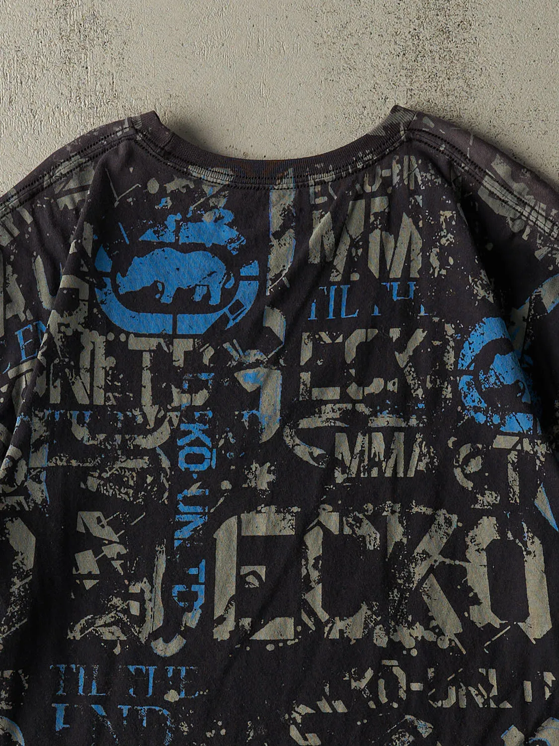 Vintage Y2K Black & Blue Ecko AOP Tee (M/L) sold by Rebalance Vintage product image thumbnail 4