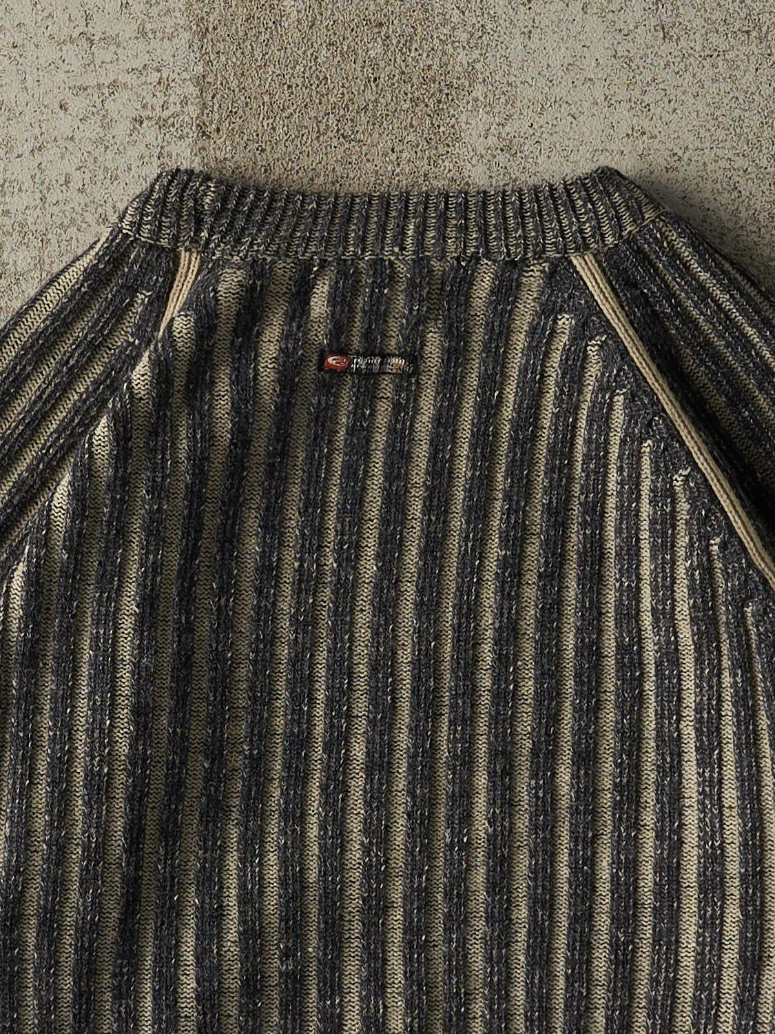 Vintage Y2K Charcoal Grey & Beige Point Zero Knit (S/M) sold by Rebalance Vintage product image thumbnail 4