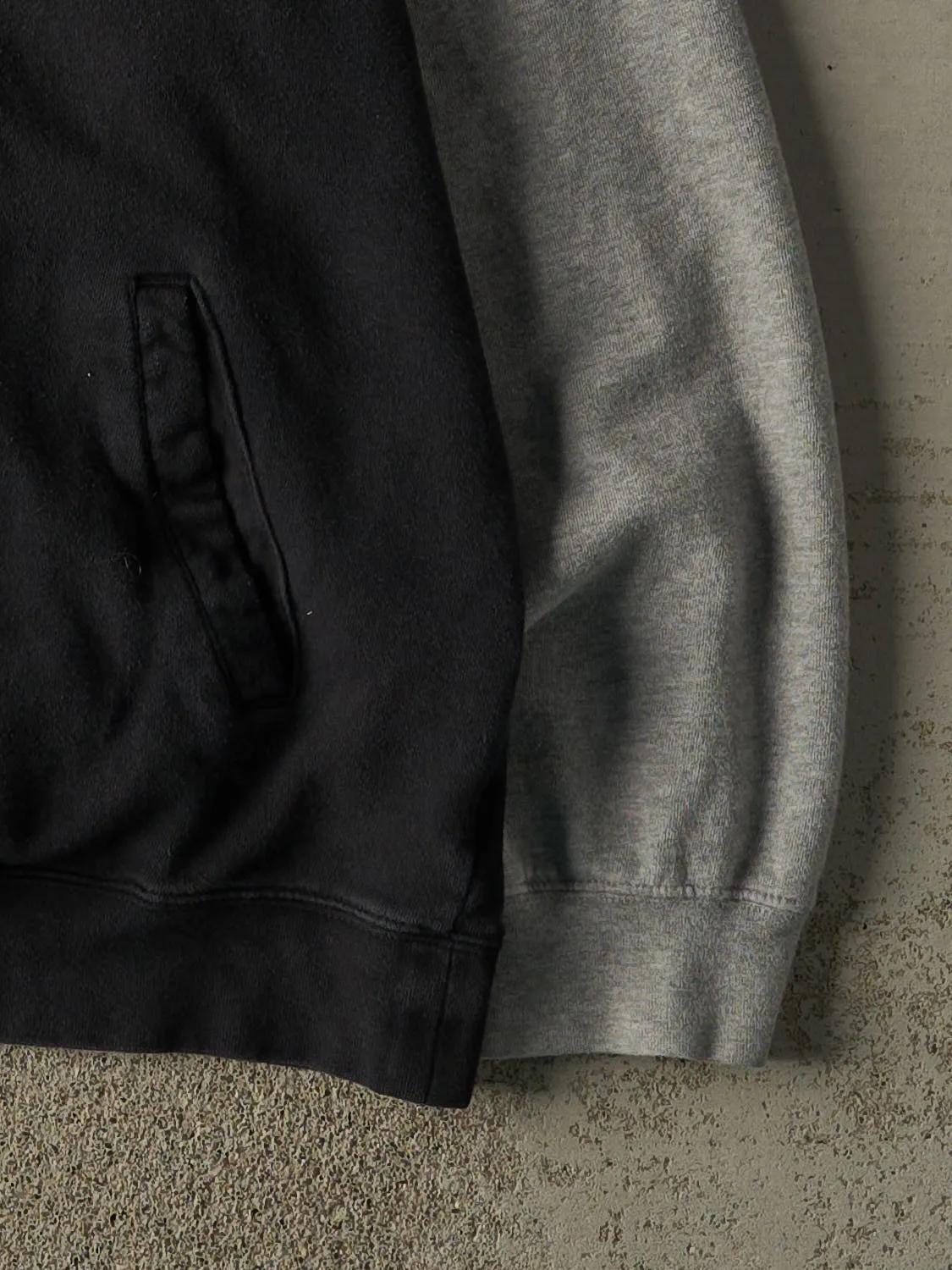 Vintage Y2K Black & Grey Fox Racing Embroidered Zip Up Hoodie (XL) sold by Rebalance Vintage product image thumbnail 4