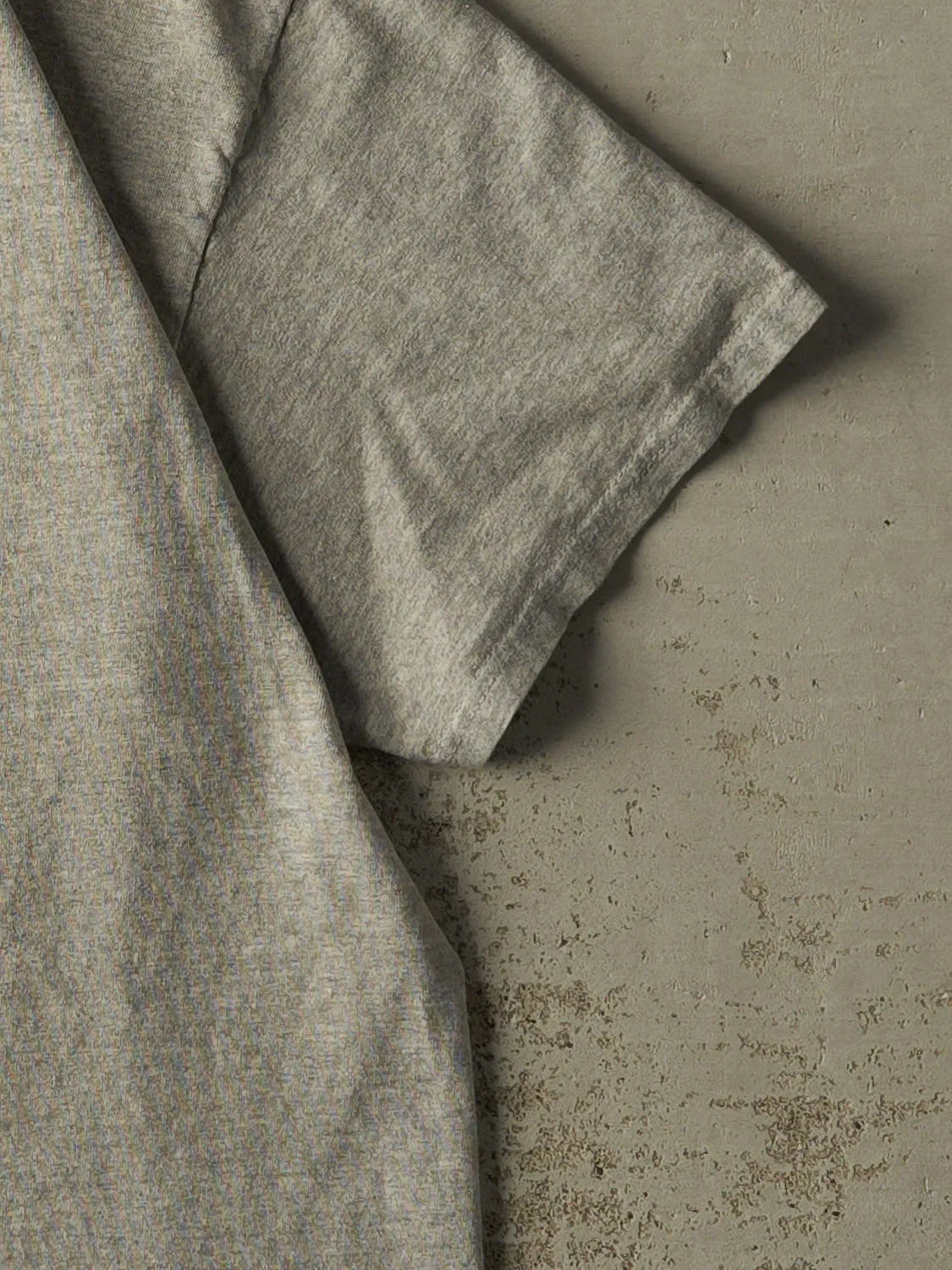 Vintage Y2K Grey Detroit Tigers Tee (L) sold by Rebalance Vintage product image thumbnail 4