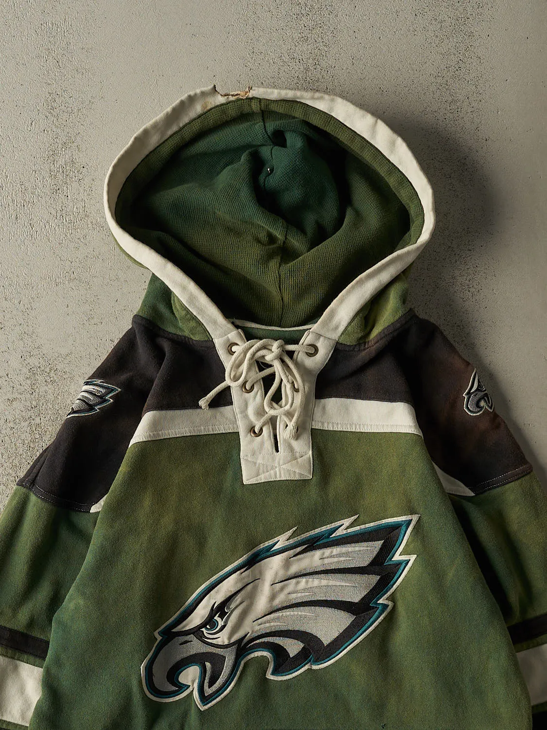 Vintage Y2K Sun Faded Green Philadelphia Eagles Hoodie (M/L) sold by Rebalance Vintage product image thumbnail 2