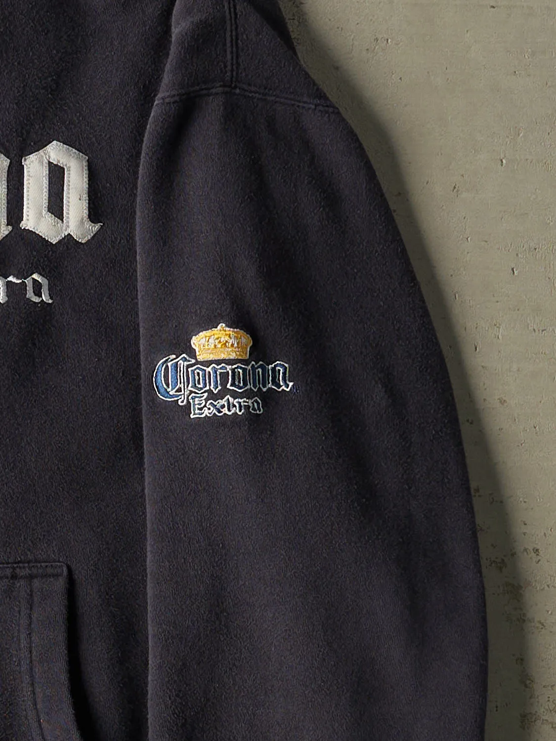 Vintage Y2K Navy Blue Corona Zip Up Hoodie (M/L) sold by Rebalance Vintage product image thumbnail 4