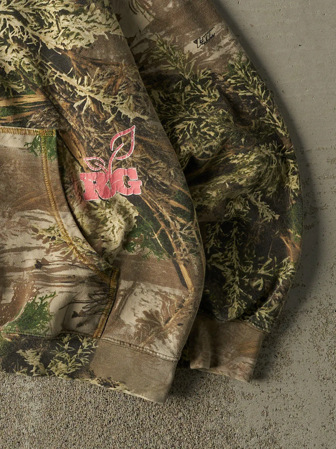 Vintage Y2K Camo Max-1 Hoodie (L/XL) sold by Rebalance Vintage product image thumbnail 3