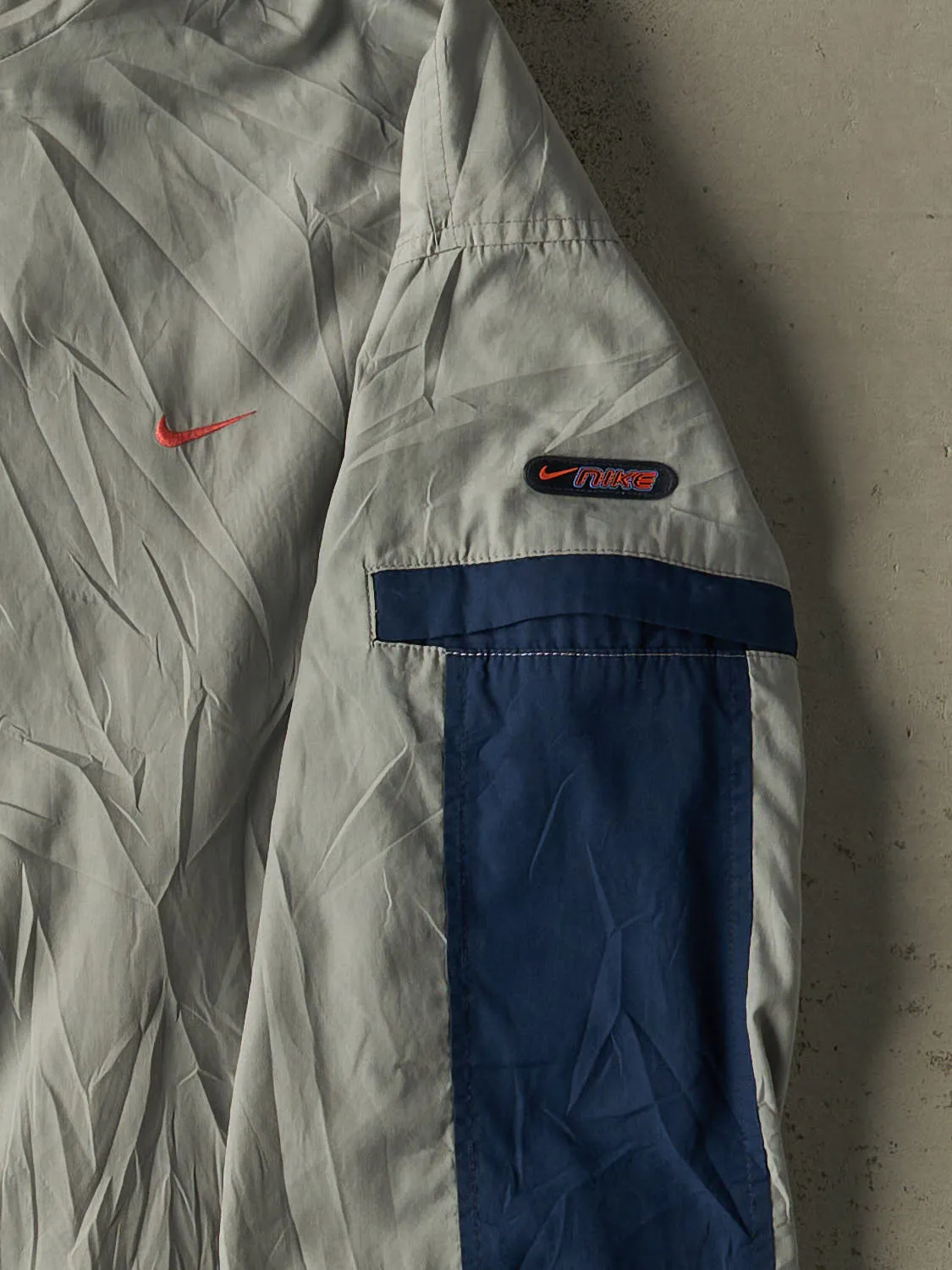 Vintage Y2K Grey & Navy Nike Windbreaker Jacket (XL/XXL) sold by Rebalance Vintage product image thumbnail 3