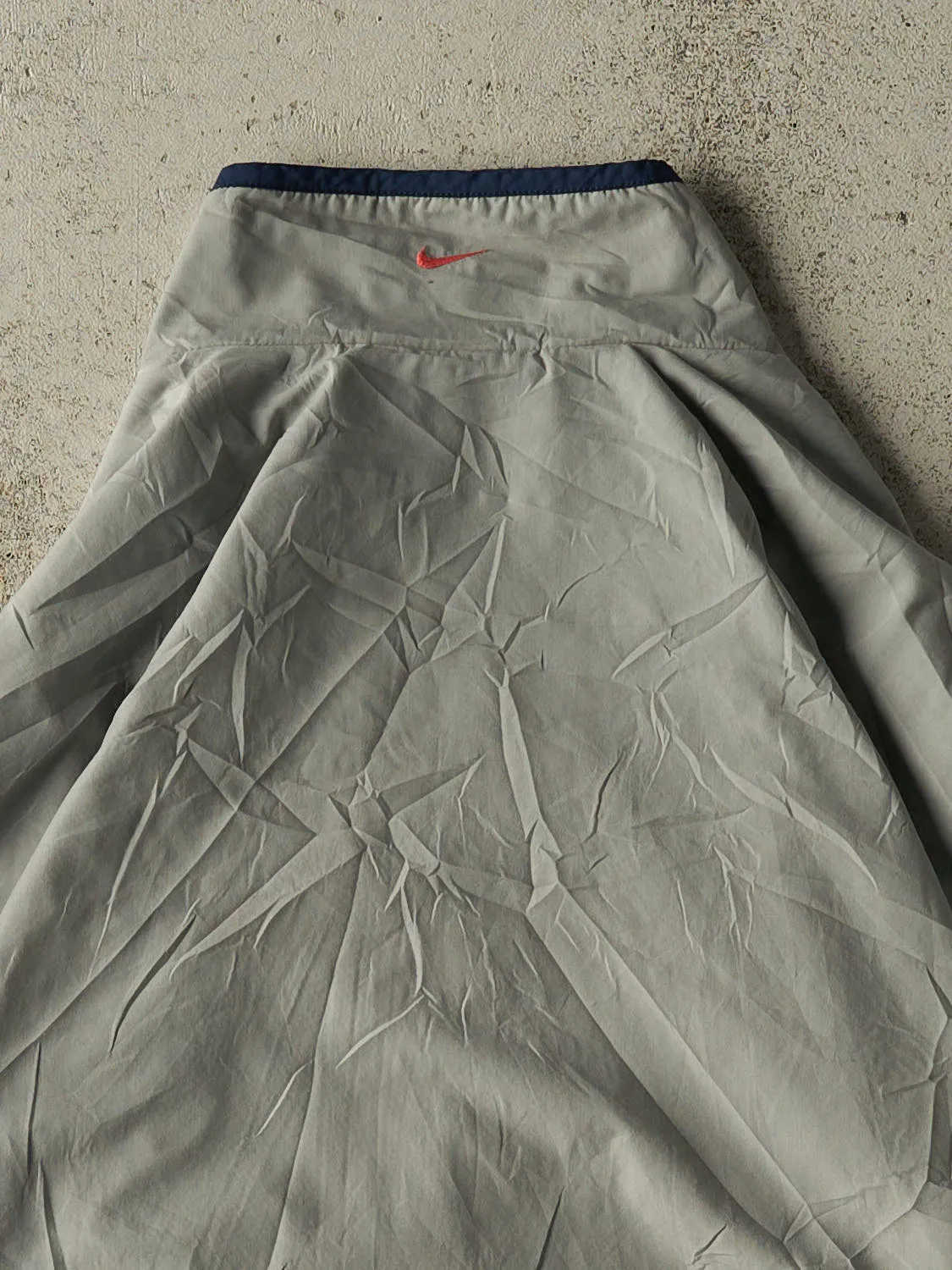Vintage Y2K Grey & Navy Nike Windbreaker Jacket (XL/XXL) sold by Rebalance Vintage product image thumbnail 4