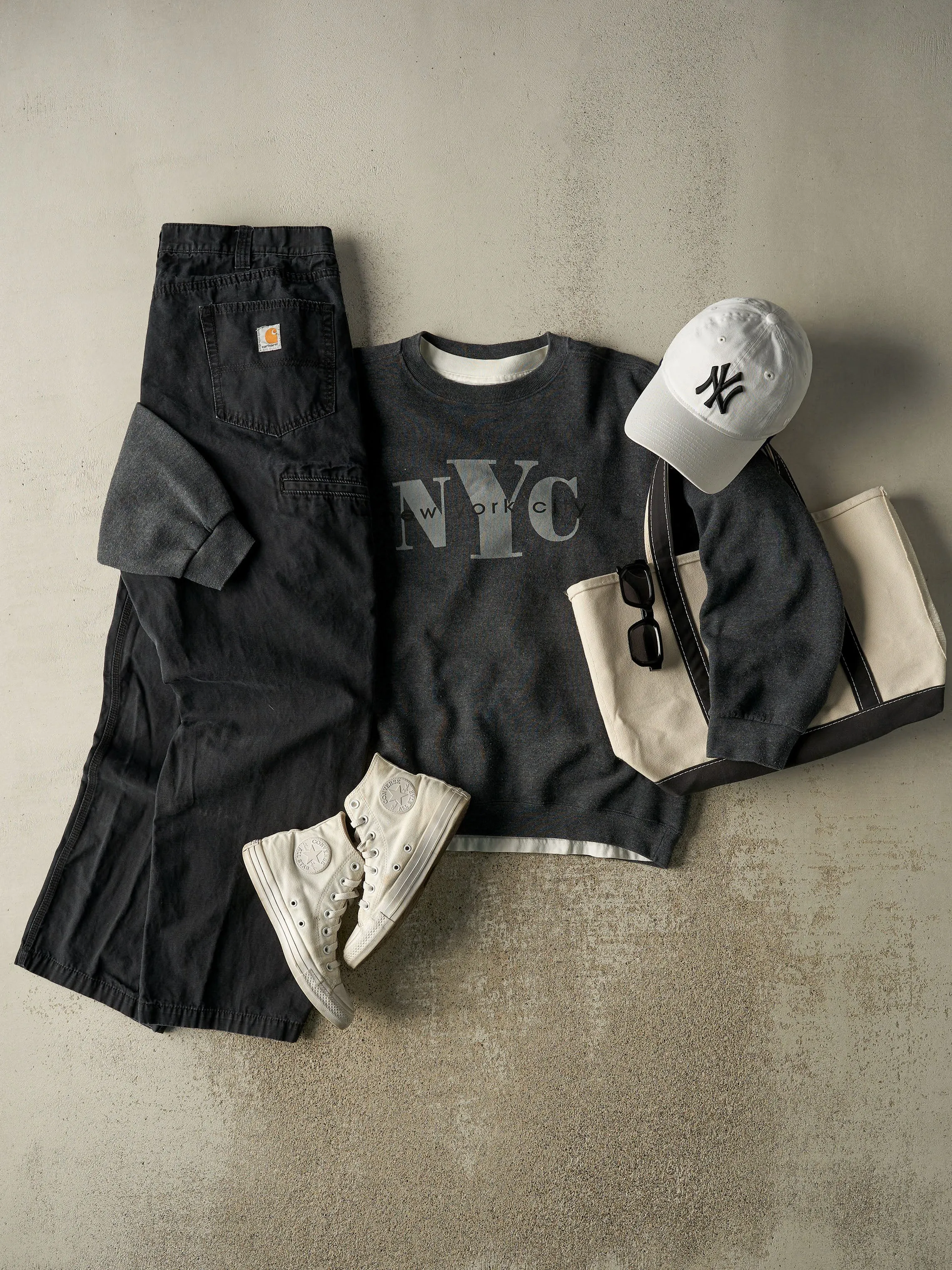 Vintage Y2K Black Carhartt Work Pants (36x31) sold by Rebalance Vintage product image thumbnail 2