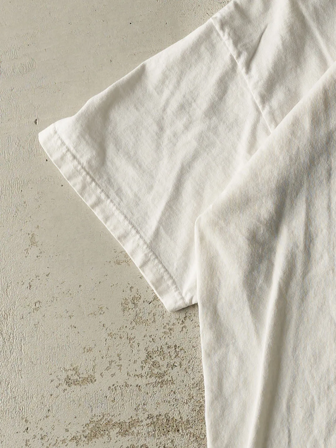 Vintage Y2K White Coors Light Golf Tee (L/XL) sold by Rebalance Vintage product image thumbnail 3