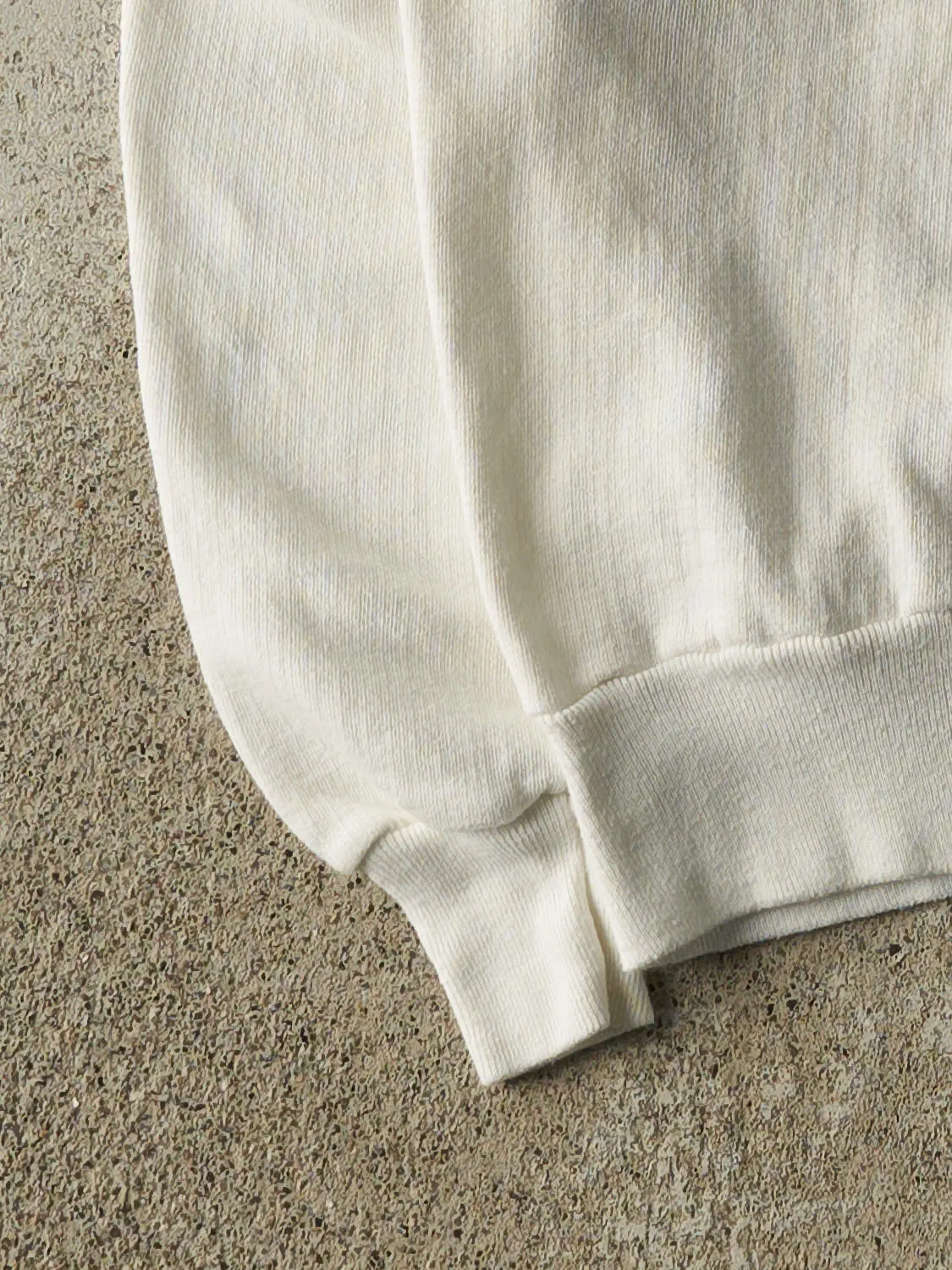 Vintage 80s White University of Guelph Crewneck (XXS/XS) sold by Rebalance Vintage product image thumbnail 3