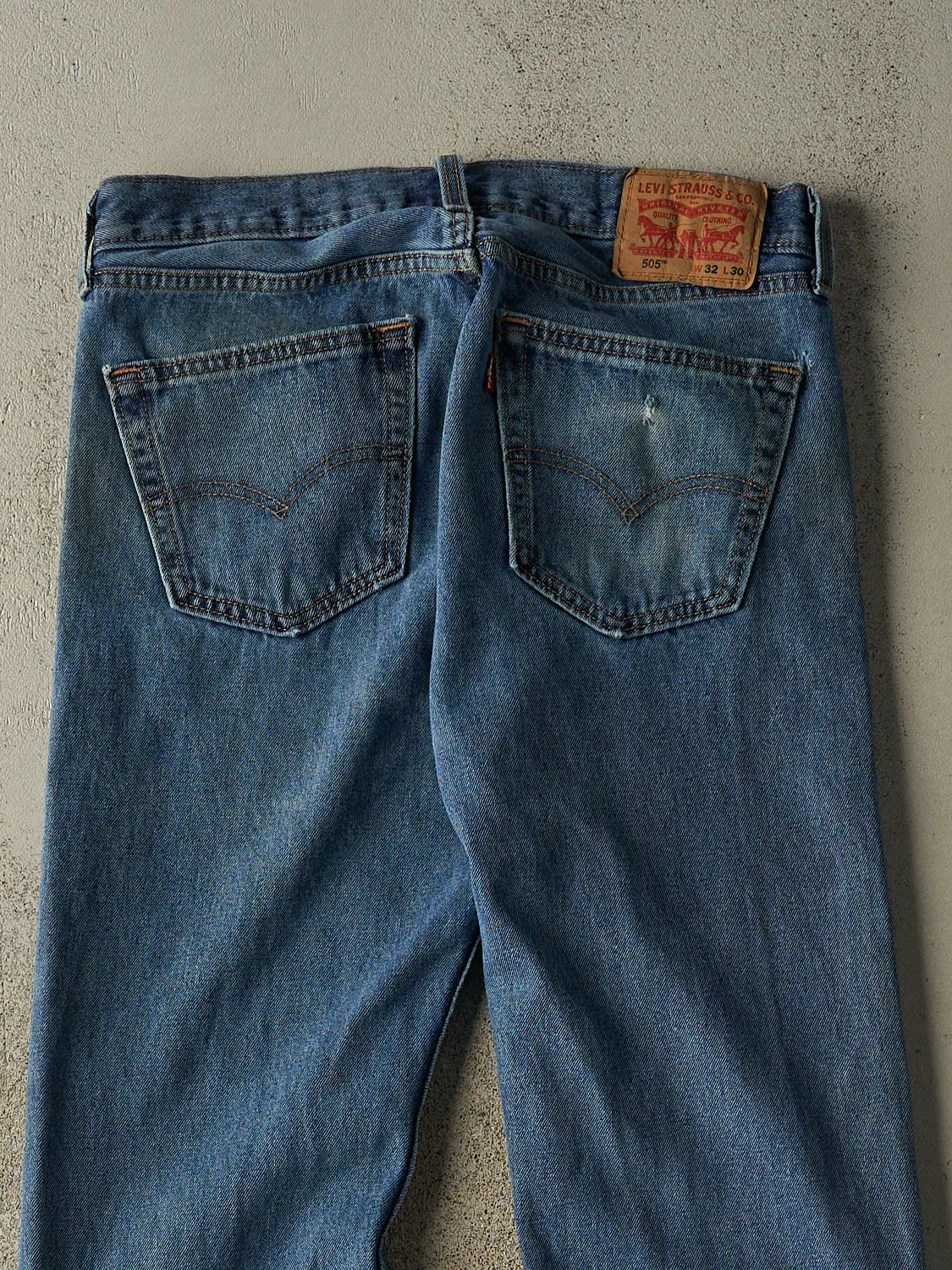 Vintage Y2K Dark Wash Levi's 505 Jeans (32x29.5) sold by Rebalance Vintage product image thumbnail 5