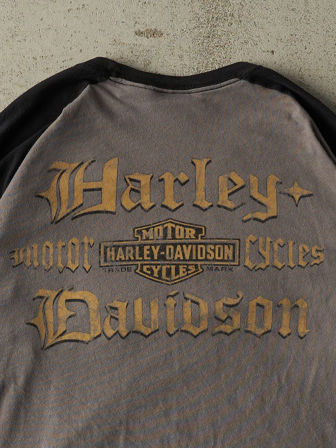Vintage Y2K Charcoal Grey & Black Harley Davidson Long Sleeve (L/XL) sold by Rebalance Vintage product image thumbnail 4