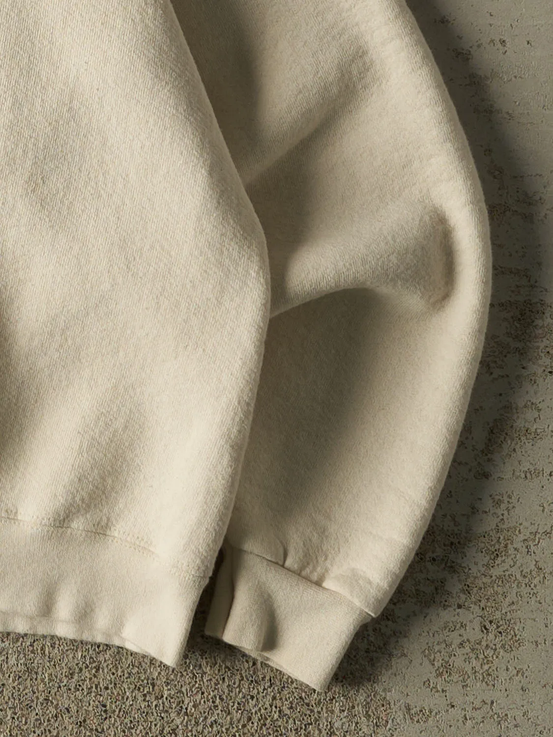 Vintage 90s Beige Walden Pond Embroidered Crewneck (S) sold by Rebalance Vintage product image thumbnail 4