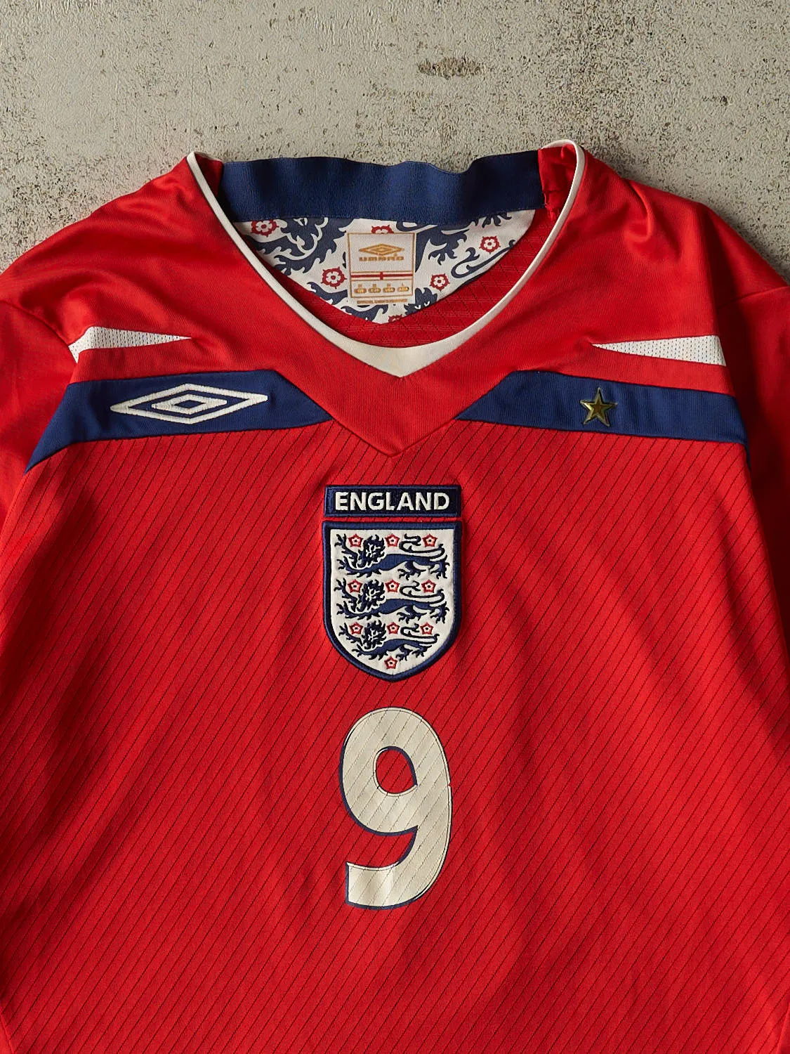 Vintage Y2K Red England #9 Wayne Rooney Jersey (M/L) sold by Rebalance Vintage product image thumbnail 3
