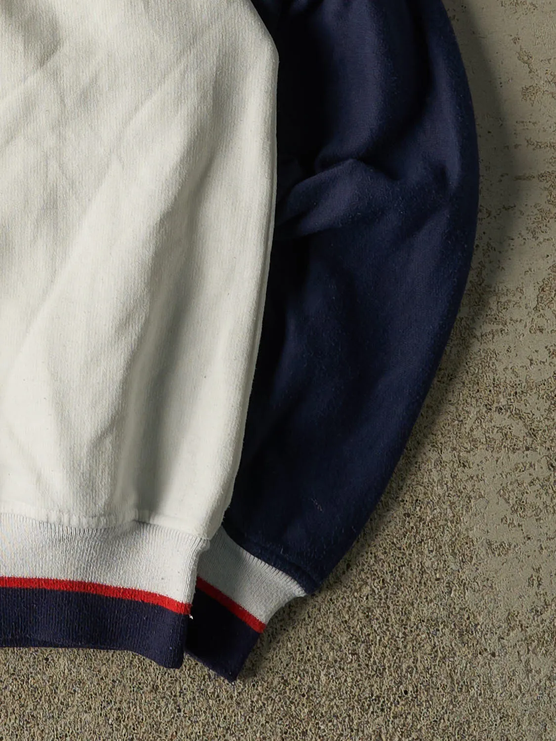 Vintage 80s Navy Blue & White Slide Down Skiing Crewneck (M/L) sold by Rebalance Vintage product image thumbnail 4