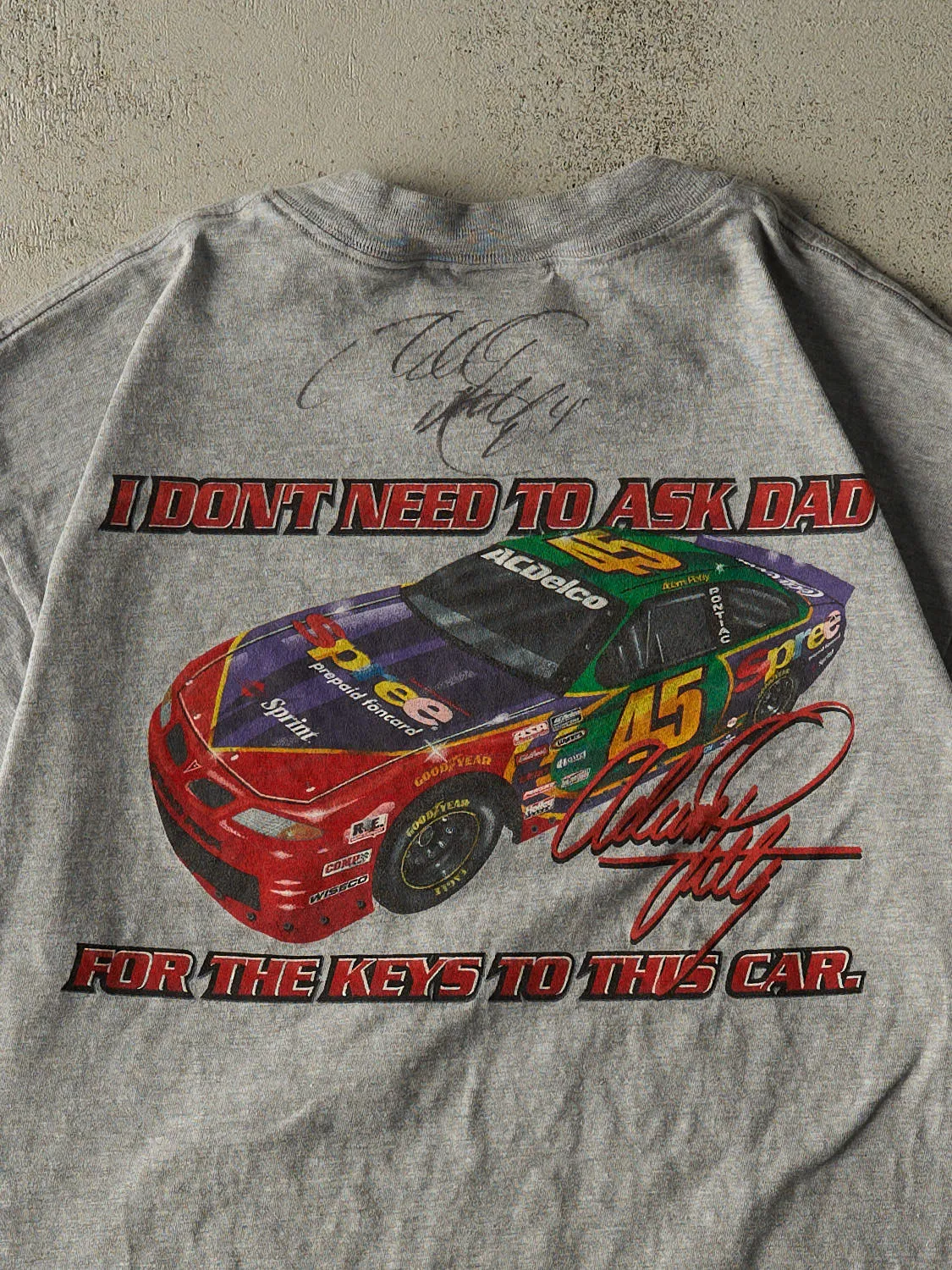 Vintage 90s Grey No Fear Nascar Racing Tee (L/XL) sold by Rebalance Vintage product image thumbnail 4