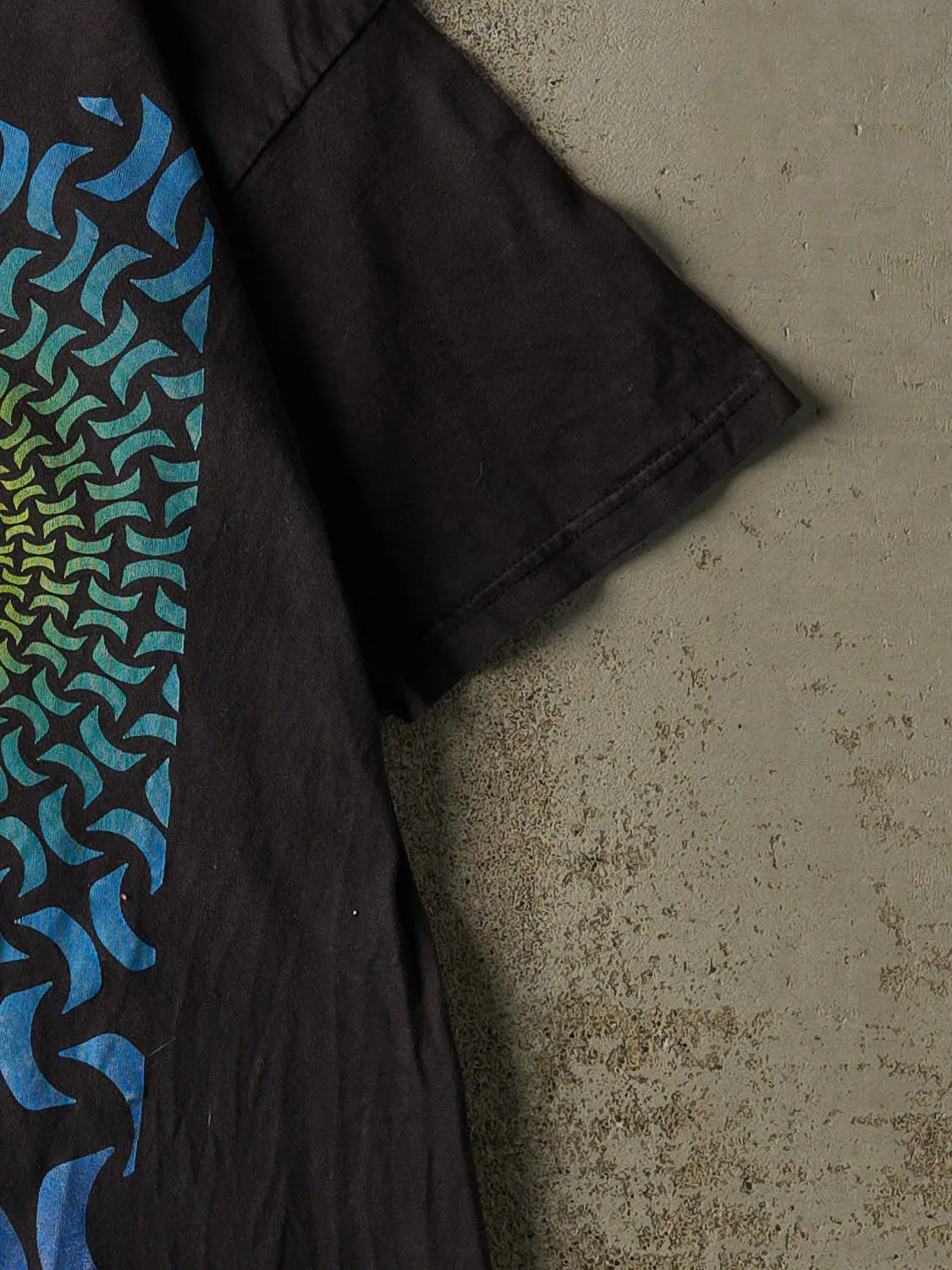 Vintage Y2K Black Hurley Tee (M/L) sold by Rebalance Vintage product image thumbnail 4