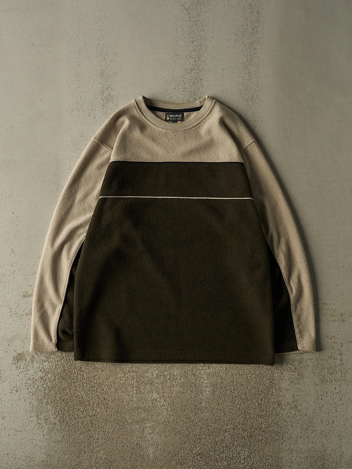 Vintage 90s Beige & Brown Fleece (XL/XXL) sold by Rebalance Vintage