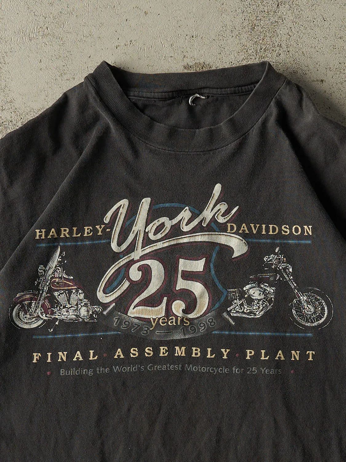 Vintage 98' Faded Black Harley Davidson 25th Anniversary Tee (L) sold by Rebalance Vintage product image thumbnail 3