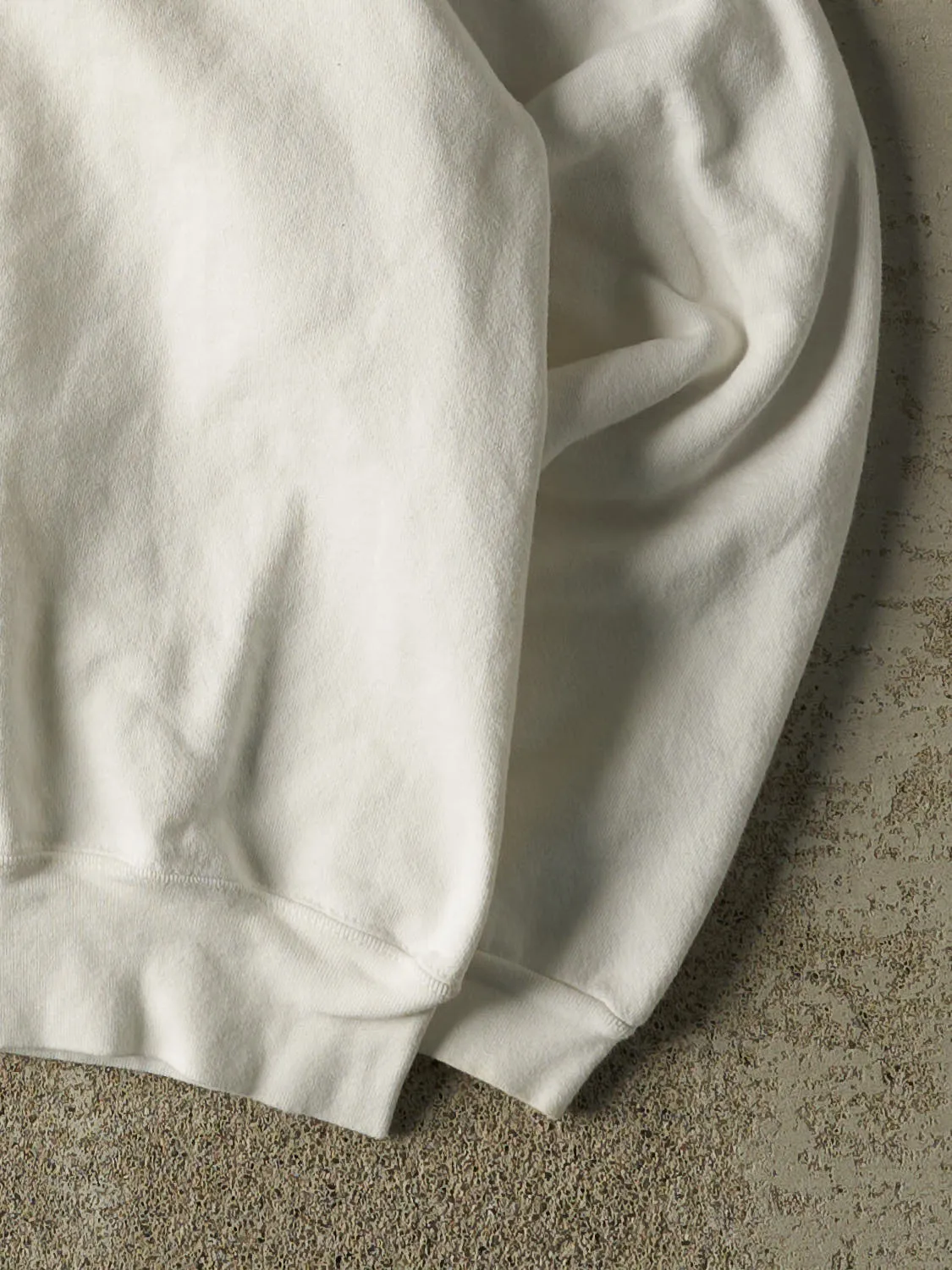 Vintage 90s White Hilton Head Island Crewneck (S/M) sold by Rebalance Vintage product image thumbnail 4