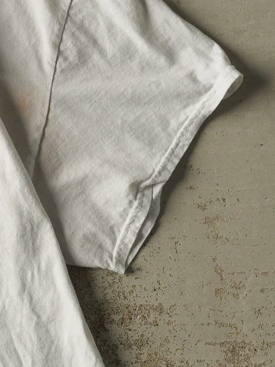 Vintage Y2K White Detroit Pistons 89' World Champs Bootleg Tee (L/XL) sold by Rebalance Vintage product image thumbnail 4