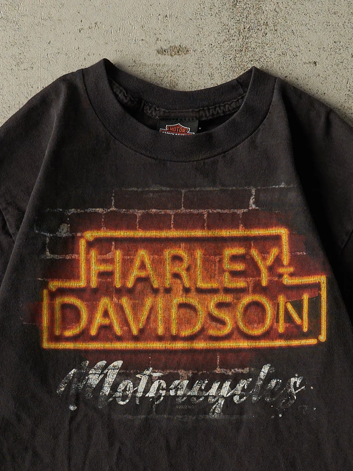 22' Faded Black Harley Davidson Ellington CT Tee (S/M) sold by Rebalance Vintage product image thumbnail 3