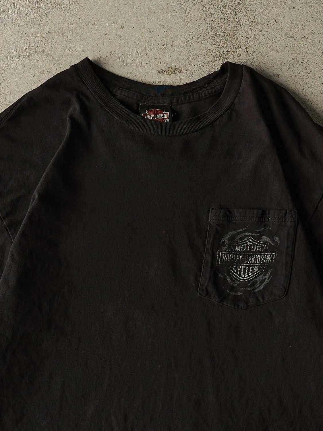 Vintage 16' Black Harley Davidson Alaska Pocket Tee (L/XL) sold by Rebalance Vintage product image thumbnail 3