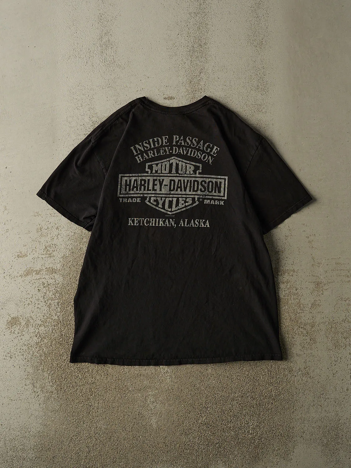 Vintage 16' Black Harley Davidson Alaska Pocket Tee (L/XL) sold by Rebalance Vintage product image thumbnail 2
