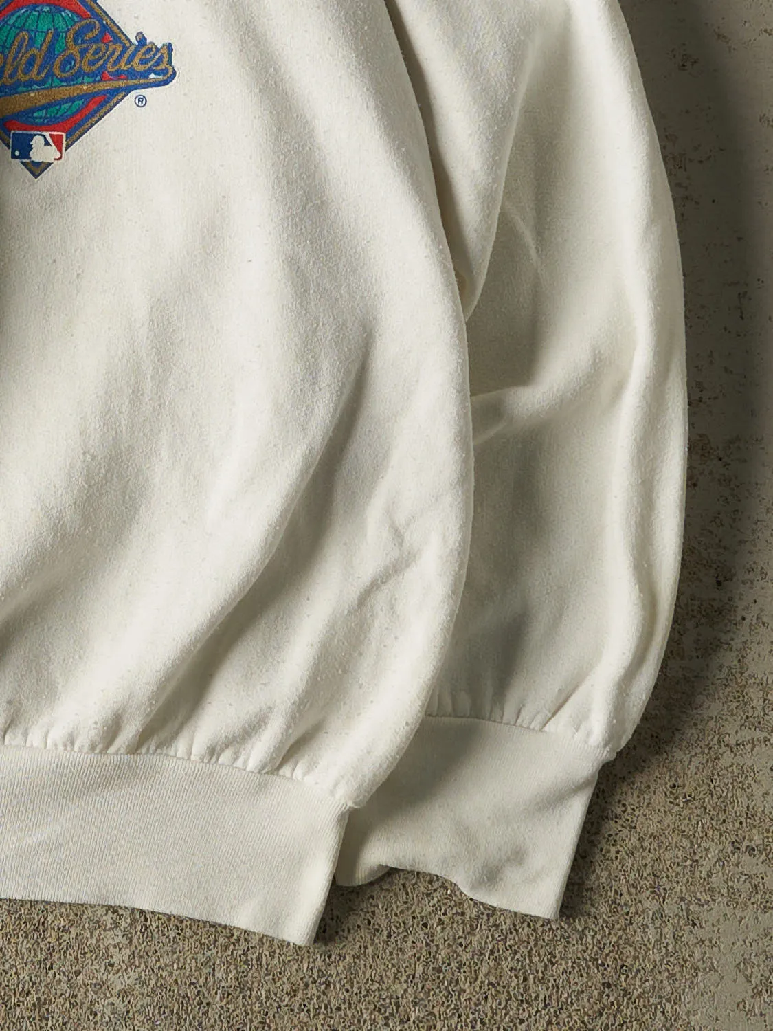 Vintage 93' White Toronto Blue Jays World Series Champion Crewneck (L) sold by Rebalance Vintage product image thumbnail 4