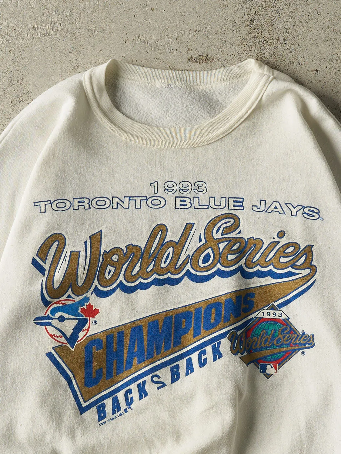 Vintage 93' White Toronto Blue Jays World Series Champion Crewneck (L) sold by Rebalance Vintage product image thumbnail 2