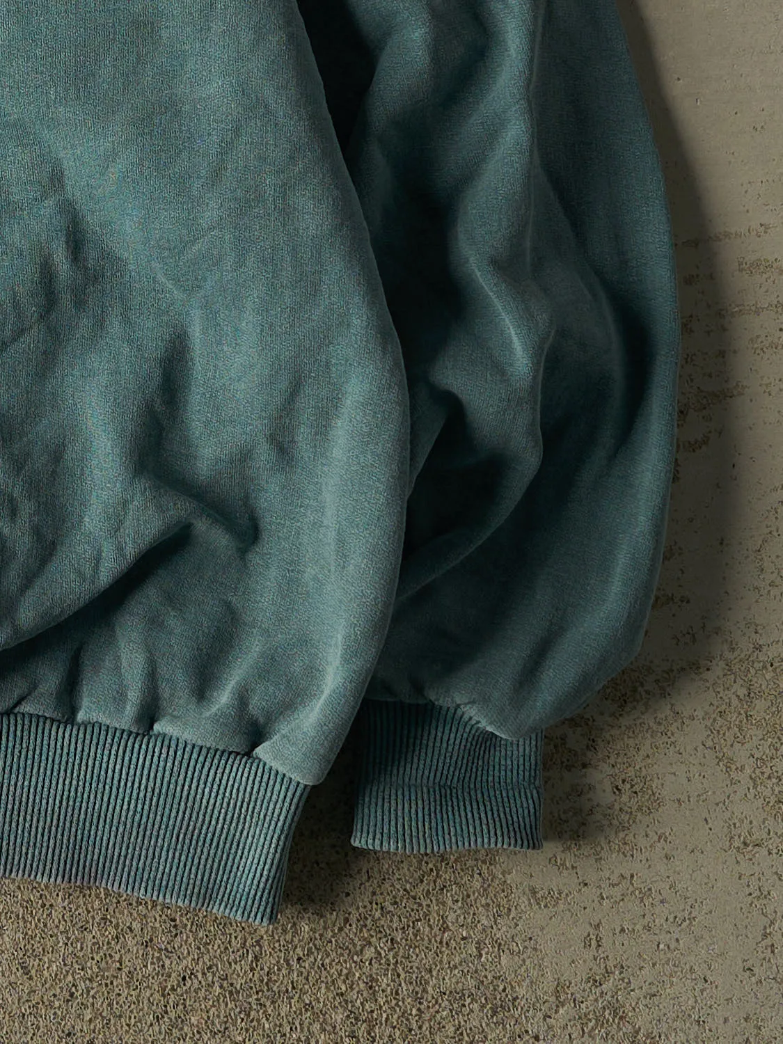 Vintage 90s Washed Green Hilton Head Golf Embroidered Crewneck (L/XL) sold by Rebalance Vintage product image thumbnail 4