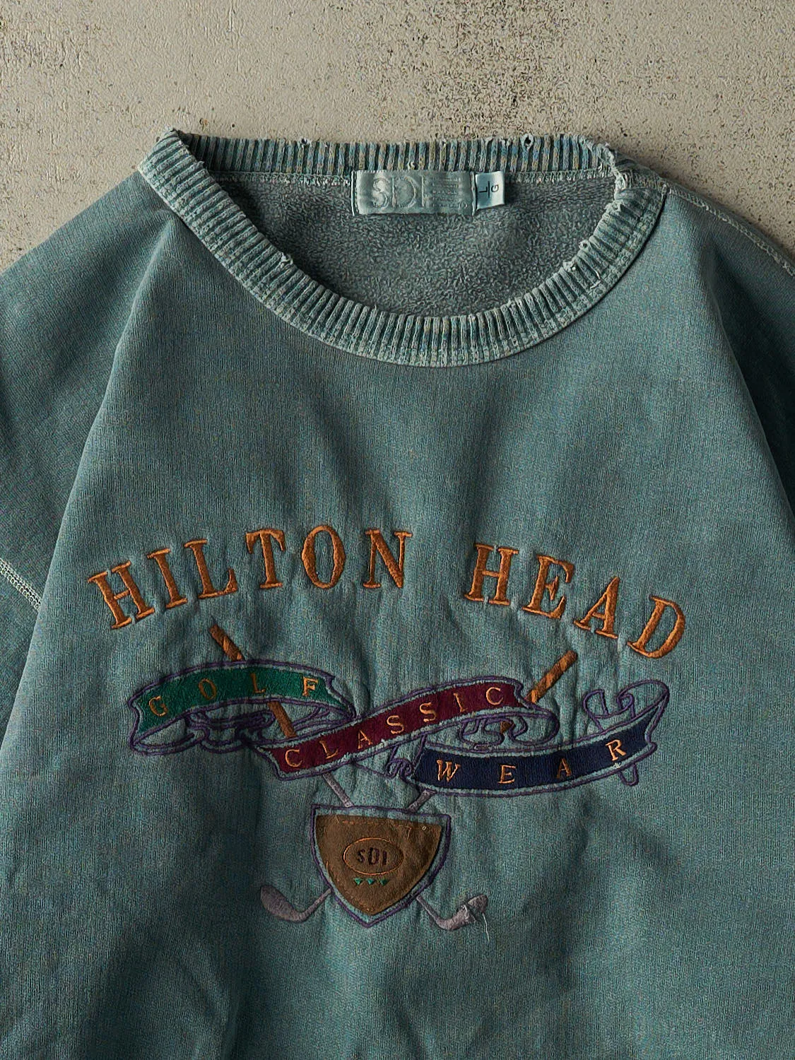 Vintage 90s Washed Green Hilton Head Golf Embroidered Crewneck (L/XL) sold by Rebalance Vintage product image thumbnail 2