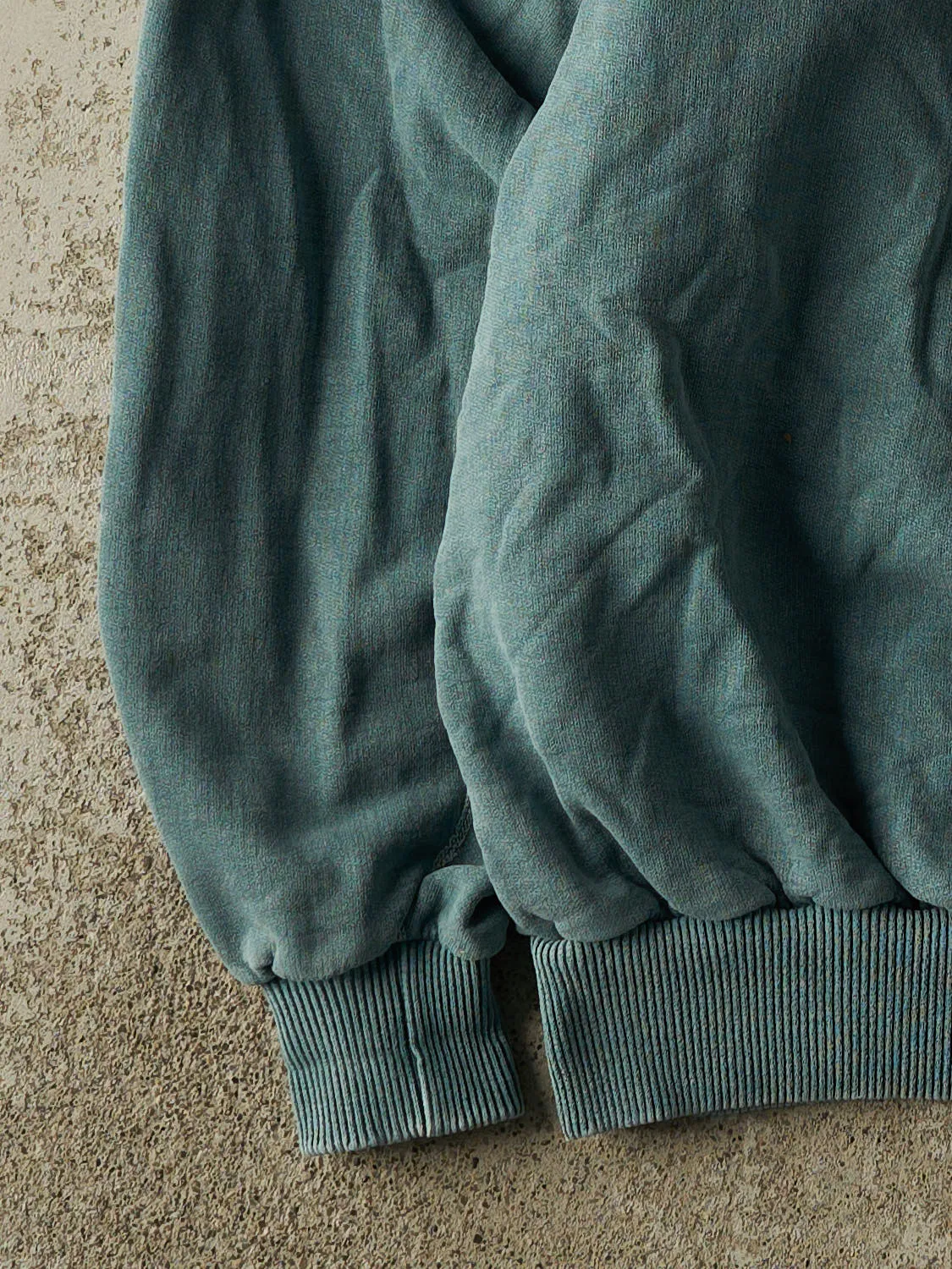 Vintage 90s Washed Green Hilton Head Golf Embroidered Crewneck (L/XL) sold by Rebalance Vintage product image thumbnail 3