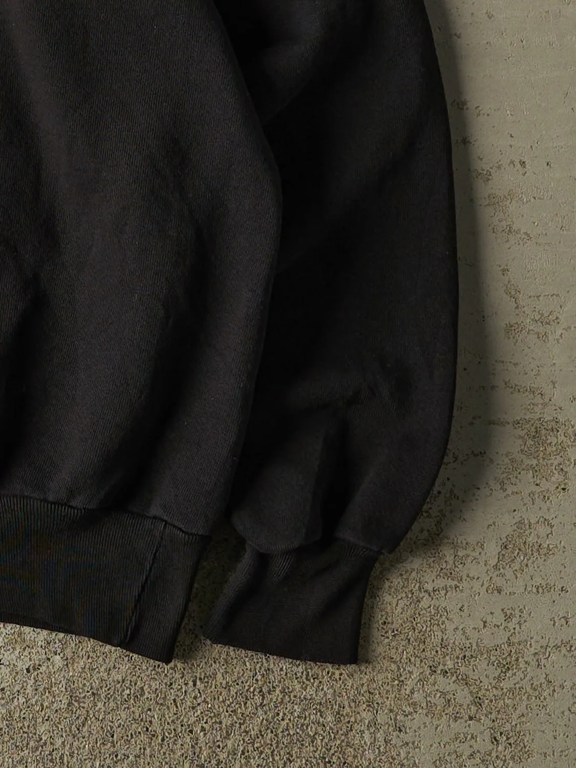 Vintage 80s Black Hard Rock Cafe Chicago Crewneck (S) sold by Rebalance Vintage product image thumbnail 4