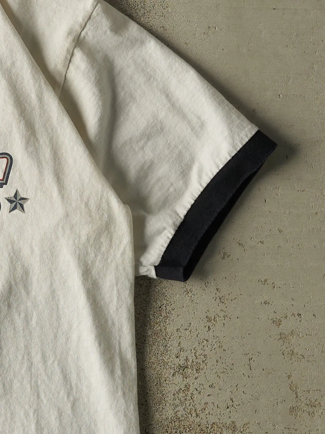 Vintage 04' White New England Patriots Super Bowl Champions Tee (M/L) sold by Rebalance Vintage product image thumbnail 4