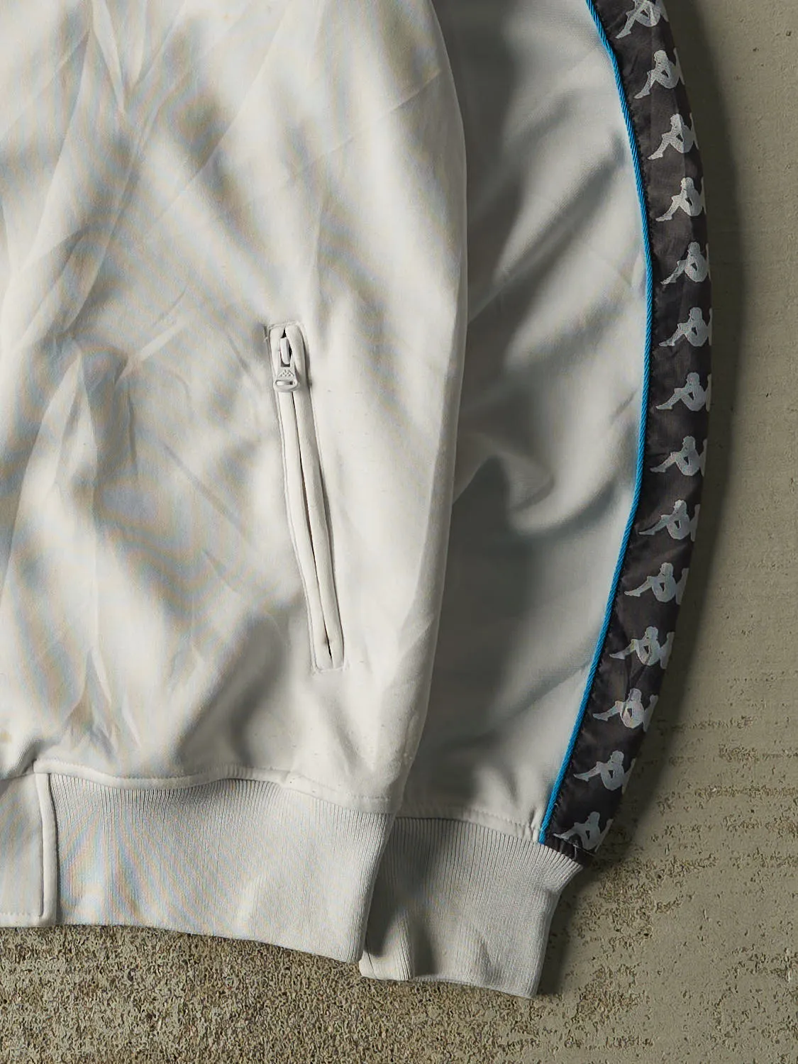 Vintage Y2K White Kappa Zip Up Hoodie (XL/XXL) sold by Rebalance Vintage product image thumbnail 4