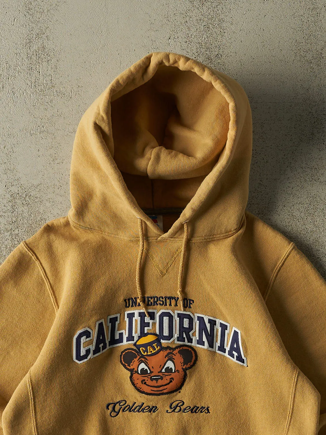 Vintage Y2K Beige Russell Athletic University of California Golden Bears Hoodie (S) sold by Rebalance Vintage product image thumbnail 2
