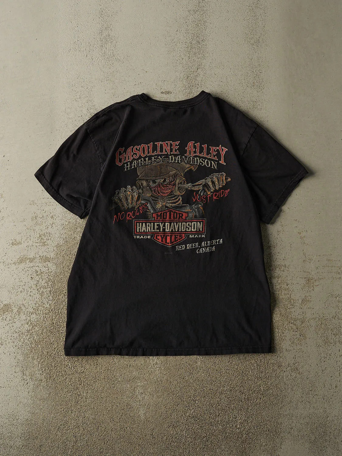 16' Faded Black Harley Davidson Red Deer Alberta Tee (L) sold by Rebalance Vintage product image thumbnail 2