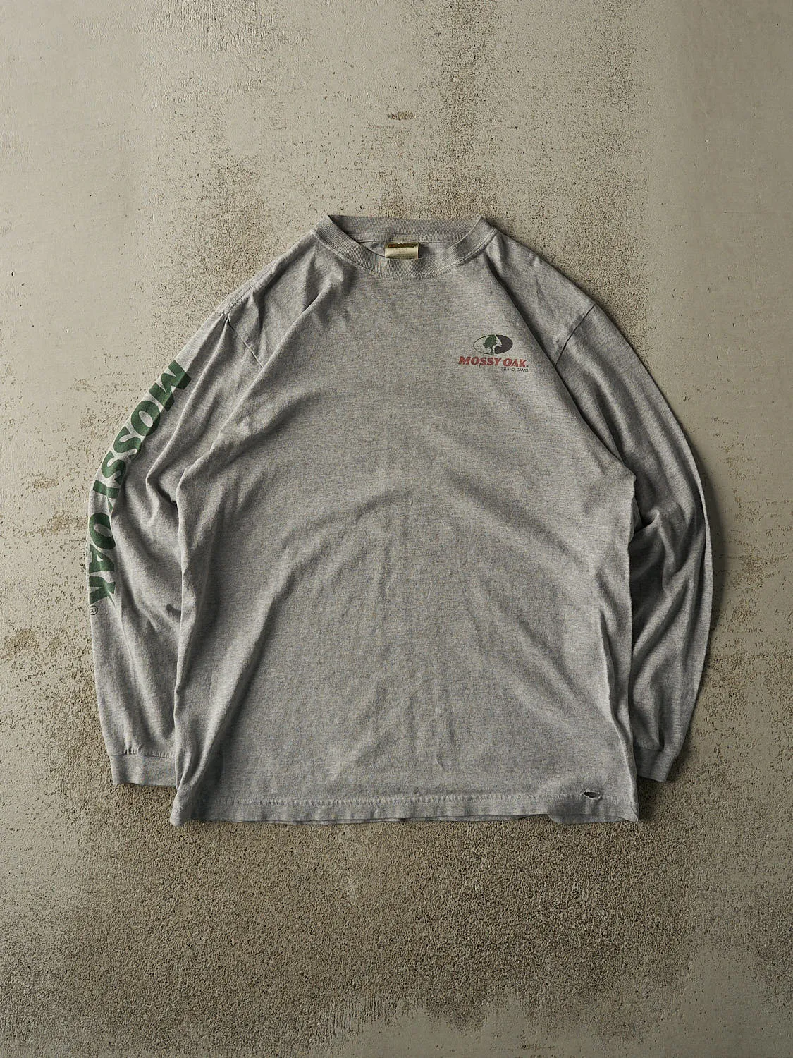 Vintage 90s Grey Mossy Oak Long Sleeve (L) sold by Rebalance Vintage