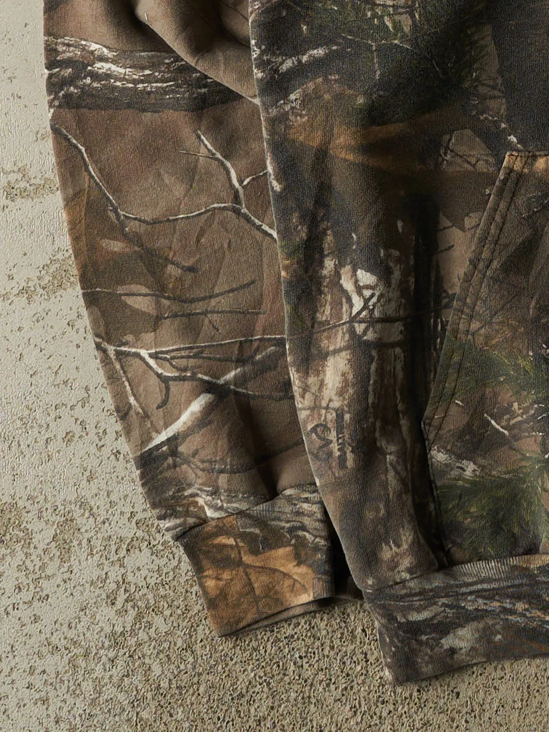 Vintage Y2K Camo Russell Athletic x Realtree Greenway Raiders Hoodie (L) sold by Rebalance Vintage product image thumbnail 3