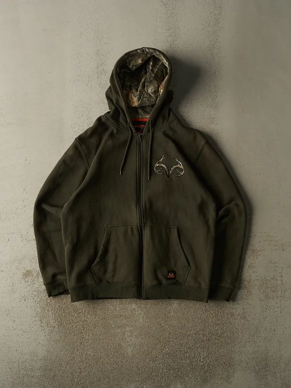 Vintage Y2K Green Realtree Embroidered Zip Up Hoodie (L/XL) made by Rebalance Vintage