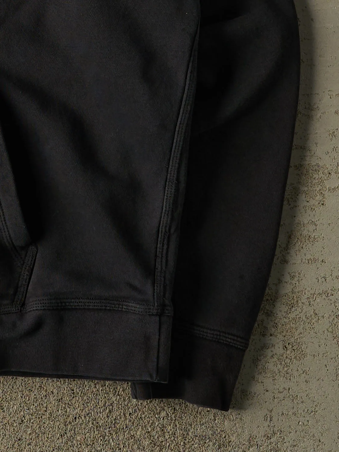 Vintage Y2K Black Nike Zip Up Hoodie (L/XL) sold by Rebalance Vintage product image thumbnail 4