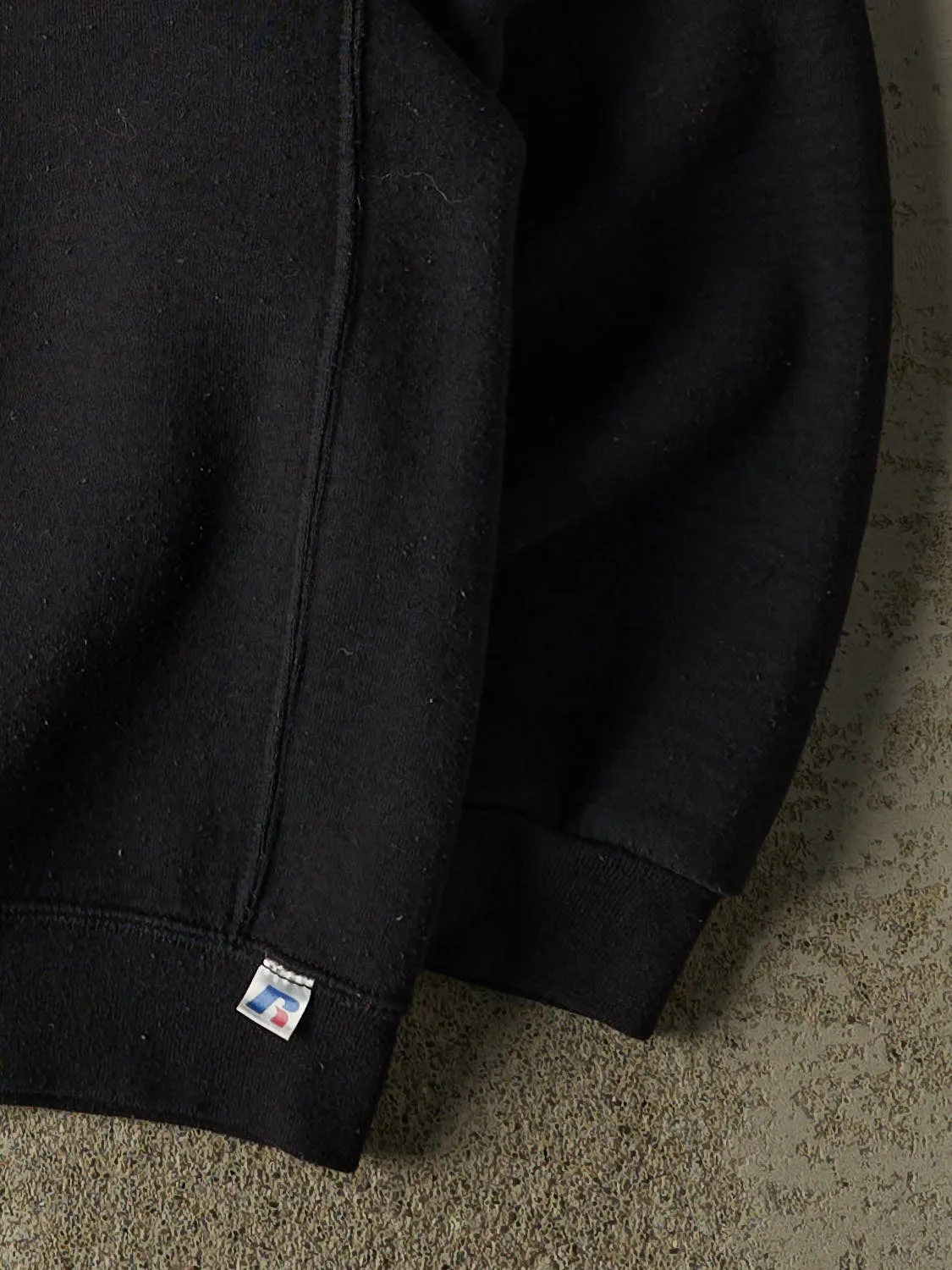 Vintage Y2K Black Russell Athletic Blank Crewneck (L/XL) sold by Rebalance Vintage product image thumbnail 4