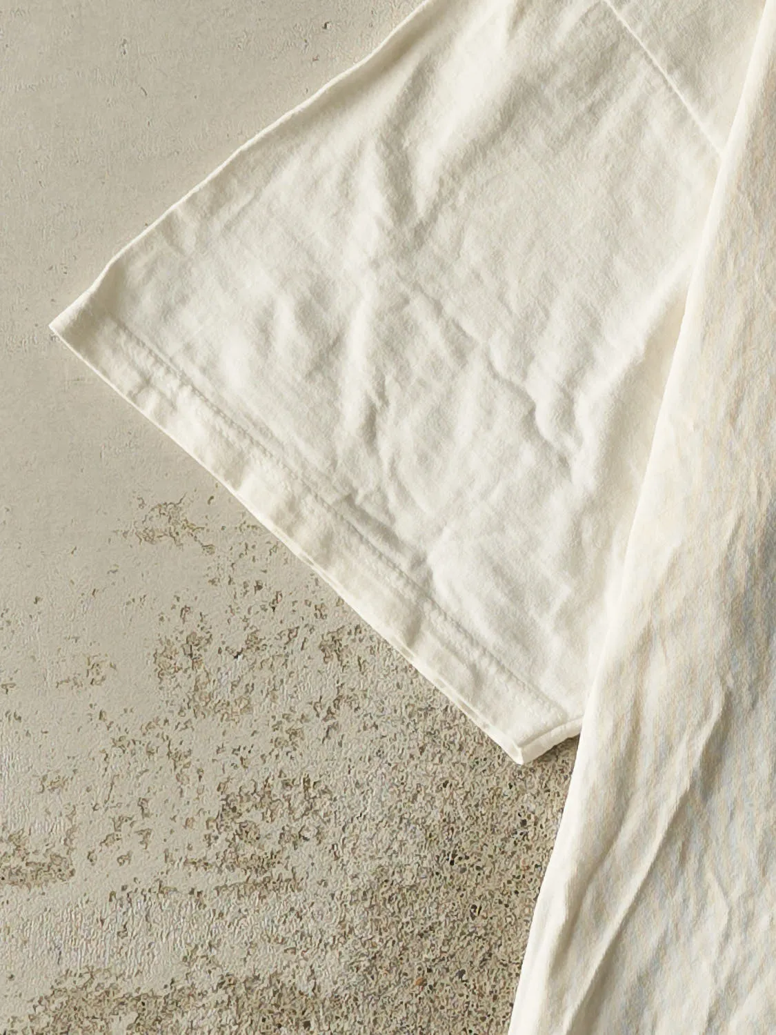 Vintage 90s Beige Taylors House of Color Car Painting Tee (XL/XXL) sold by Rebalance Vintage product image thumbnail 4