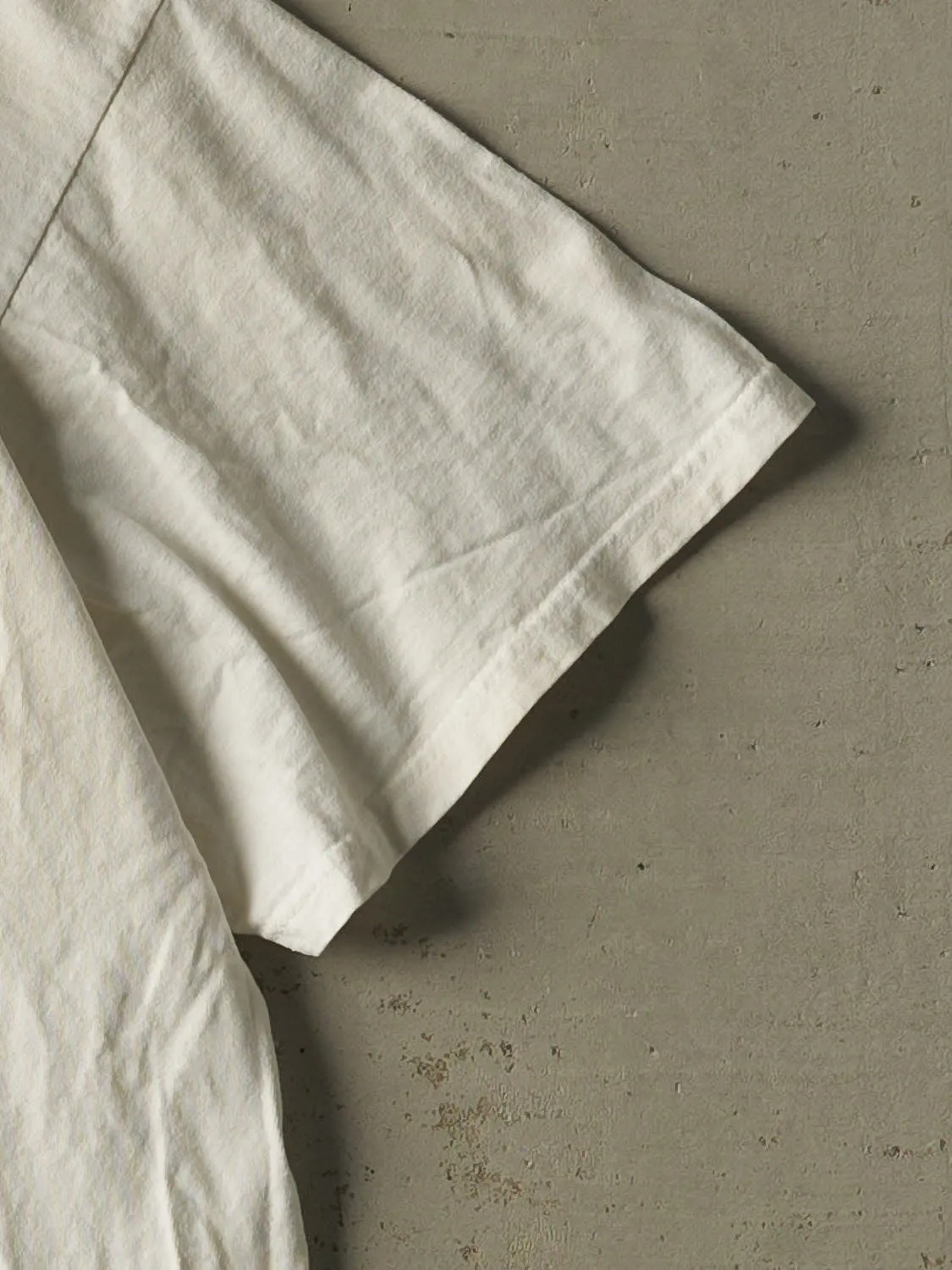 Vintage 90s Beige Taylors House of Color Car Painting Tee (XL/XXL) sold by Rebalance Vintage product image thumbnail 3