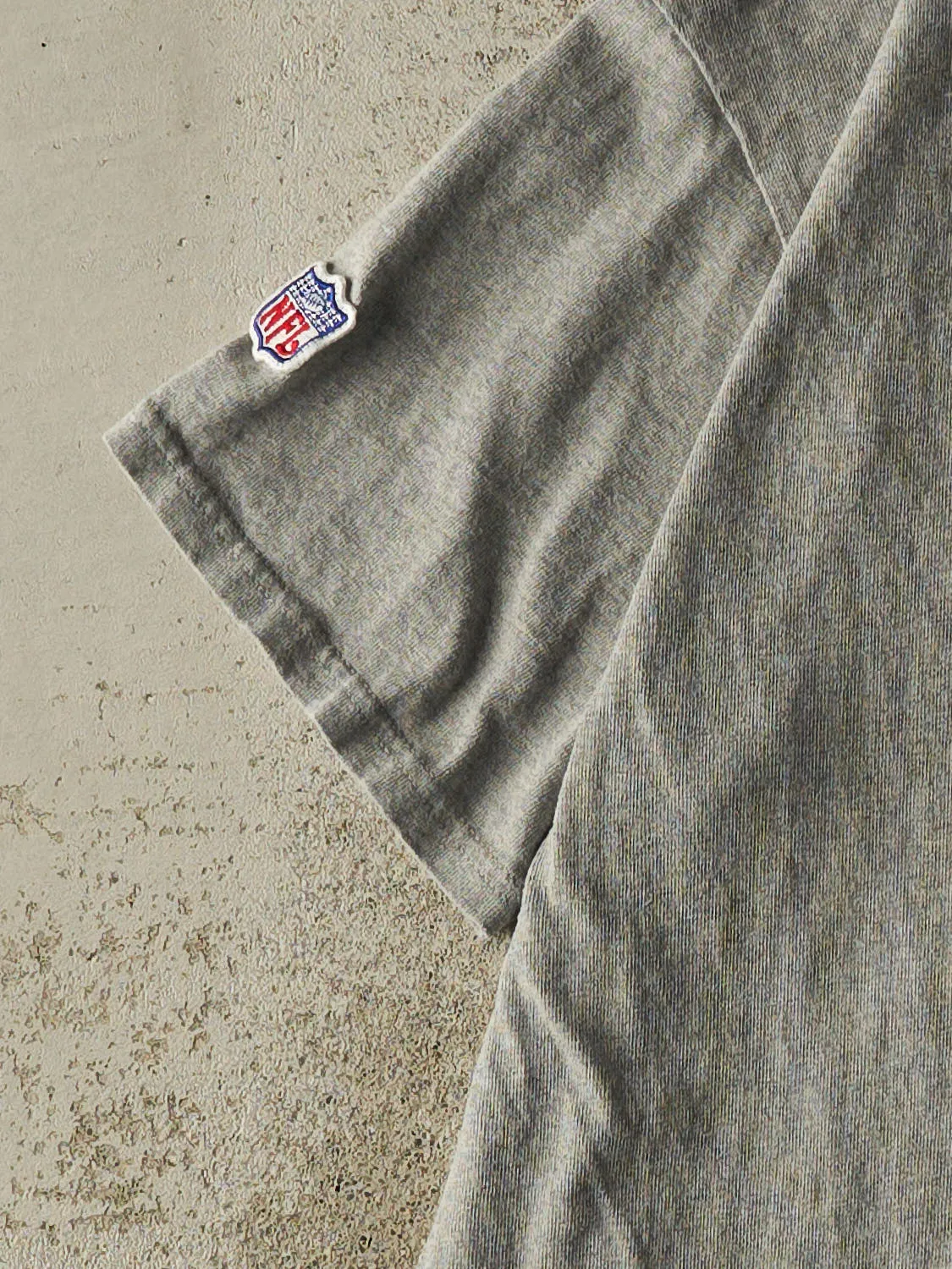 Vintage 90s Grey Green Bay Packers Embroidered Tee (M) sold by Rebalance Vintage product image thumbnail 3