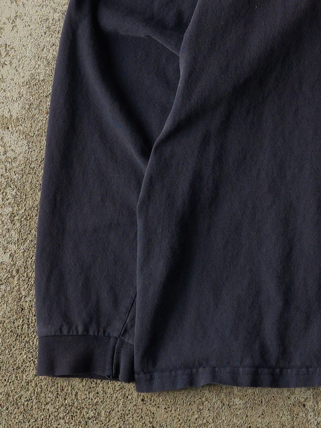 Vintage Y2K Navy Blue Nike Long Sleeve (L/XL) sold by Rebalance Vintage product image thumbnail 4