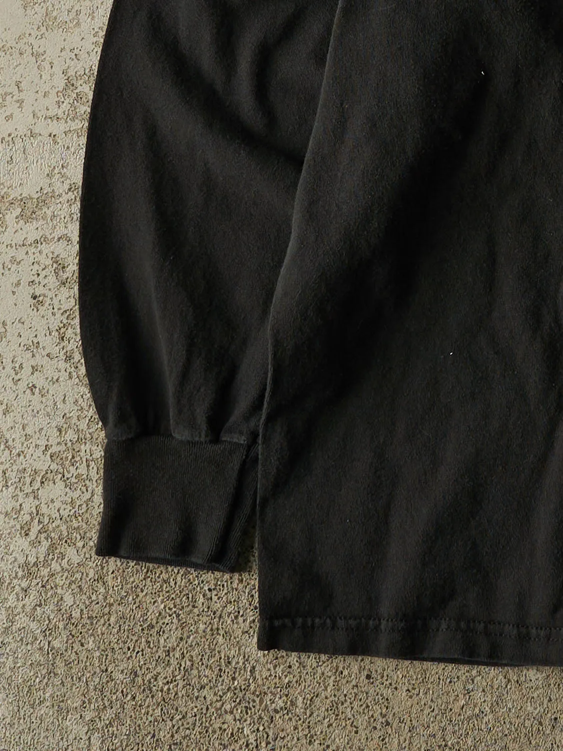 Vintage 06' Black Pittsburgh Pirates Long Sleeve (XL/XXL) sold by Rebalance Vintage product image thumbnail 4