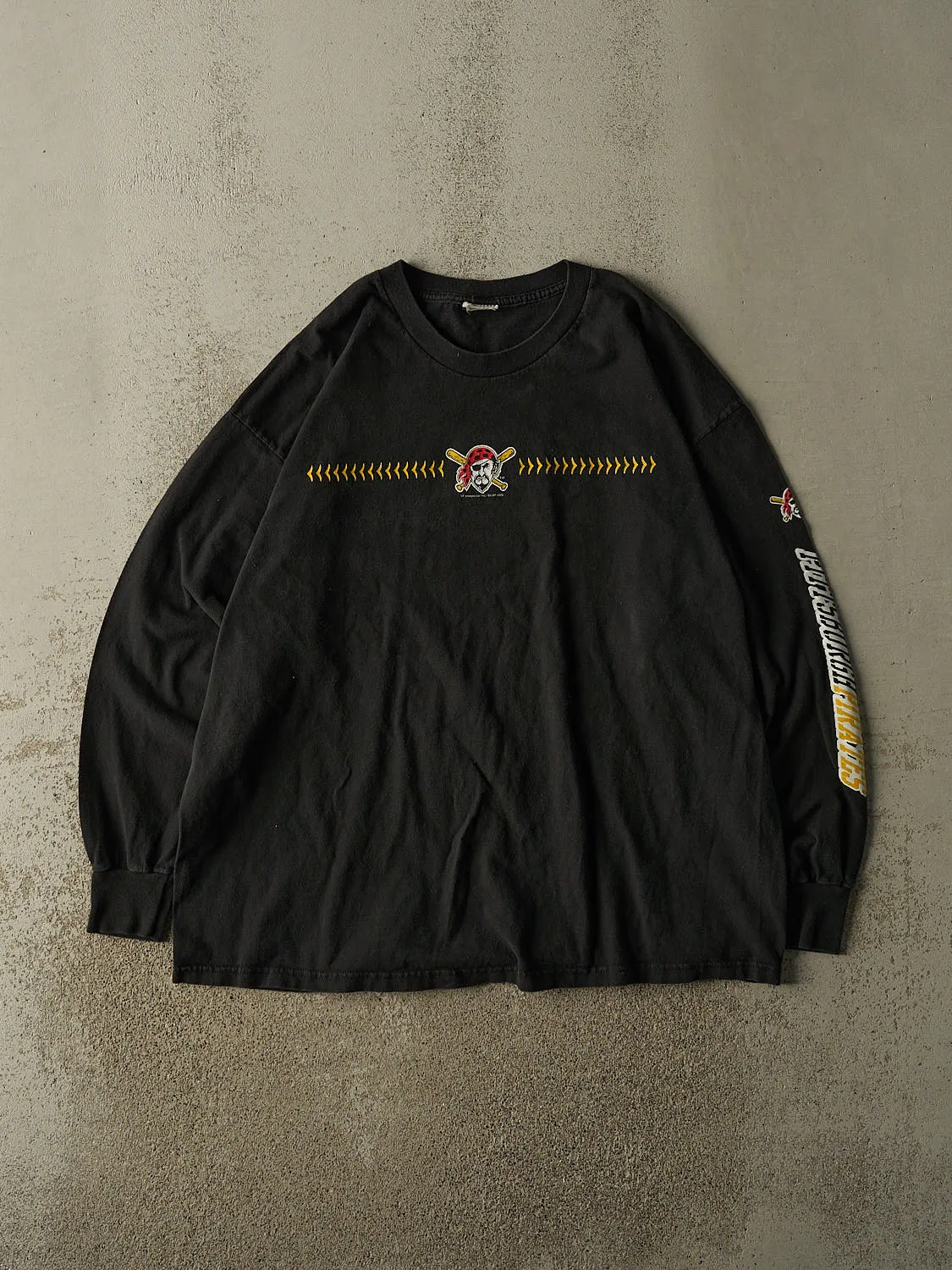 Vintage 06' Black Pittsburgh Pirates Long Sleeve (XL/XXL) sold by Rebalance Vintage