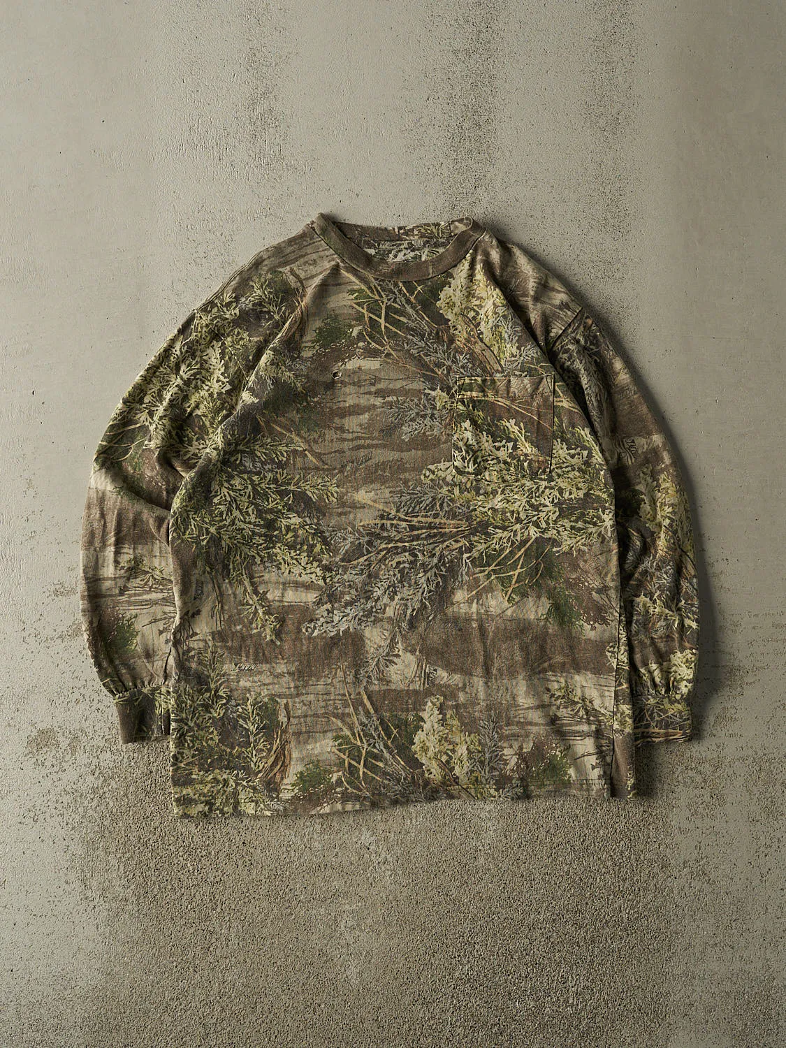 Vintage Y2K Camo Max-1 Pocket Long Sleeve (L/XL) sold by Rebalance Vintage
